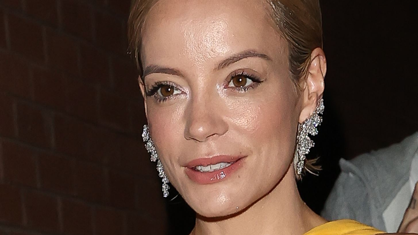 &#x393;&#x3B9;&#x3B1; &#x3BD;&#x3B1; &#x3BC;&#x3B7;&#x3BD; &#x3B5;&#x3AF;&#x3BD;&#x3B1;&#x3B9; &#x3C3;&#x3C5;&#x3BD;&#x3AD;&#x3C7;&#x3B5;&#x3B9;&#x3B1; &#x3C3;&#x3C4;&#x3BF; &#x3BA;&#x3B9;&#x3BD;&#x3B7;&#x3C4;&#x3CC;, &#x3B7; Lily Allen &#x3C0;&#x3AE;&#x3C1;&#x3B5; &#x3C0;&#x3B1;&#x3B9;&#x3B4;&#x3B9;&#x3BA;&#x3CC; &#x3C4;&#x3B7;&#x3BB;&#x3AD;&#x3C6;&#x3C9;&#x3BD;&#x3BF;