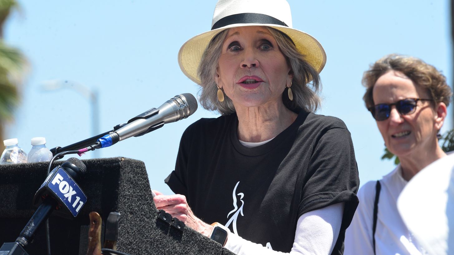 Jane Fonda | &#x388;&#x3C0;&#x3B1;&#x3B8;&#x3B5; &#x3B8;&#x3B5;&#x3C1;&#x3BC;&#x3BF;&#x3C0;&#x3BB;&#x3B7;&#x3BE;&#x3AF;&#x3B1; &#x3BA;&#x3B1;&#x3C4;&#x3AC; &#x3C4;&#x3B7; &#x3B4;&#x3B9;&#x3AC;&#x3C1;&#x3BA;&#x3B5;&#x3B9;&#x3B1; &#x3C4;&#x3B7;&#x3C2; &#x3BF;&#x3BC;&#x3B9;&#x3BB;&#x3AF;&#x3B1;&#x3C2; &#x3C4;&#x3B7;&#x3C2; &#x3C3;&#x3C4;&#x3B7;&#x3BD; &#x3B1;&#x3C0;&#x3B5;&#x3C1;&#x3B3;&#x3AF;&#x3B1; &#x3C4;&#x3C9;&#x3BD; &#x3B7;&#x3B8;&#x3BF;&#x3C0;&#x3BF;&#x3B9;&#x3CE;&#x3BD;