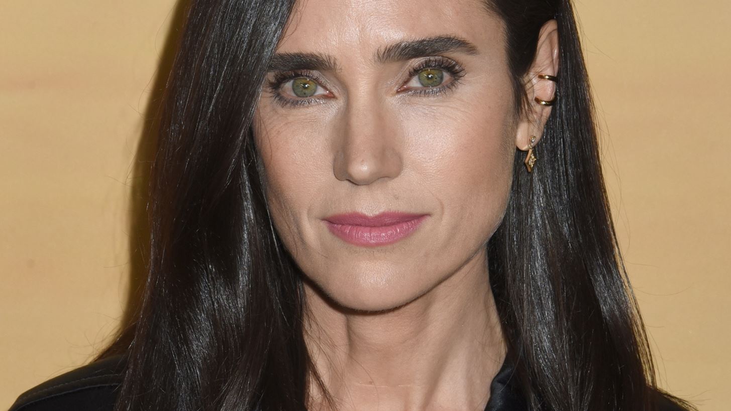 10 πολυτελείς κρέμες αντιγήρανσης και λάμψης που αξίζει να αποκτήσεις στις εκπτώσεις