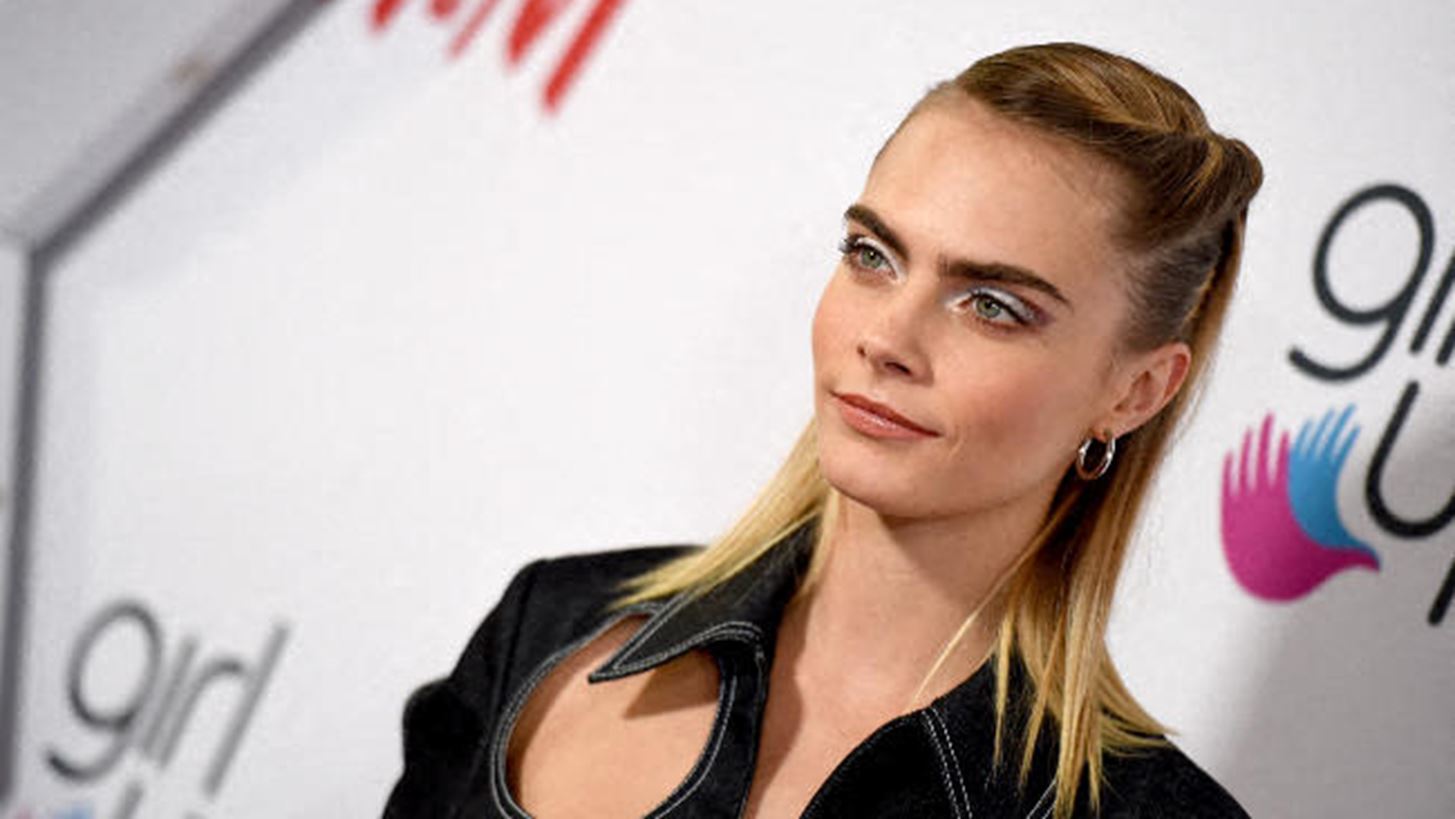 Cara Delevigne | To &quot;&#x3BF;&#x3C3;&#x3BA;&#x3B1;&#x3C1;&#x3B9;&#x3BA;&#x3CC;&quot; beauty look &#x3C4;&#x3BF;&#x3C5; &#x3BC;&#x3BF;&#x3BD;&#x3C4;&#x3AD;&#x3BB;&#x3BF;&#x3C5;