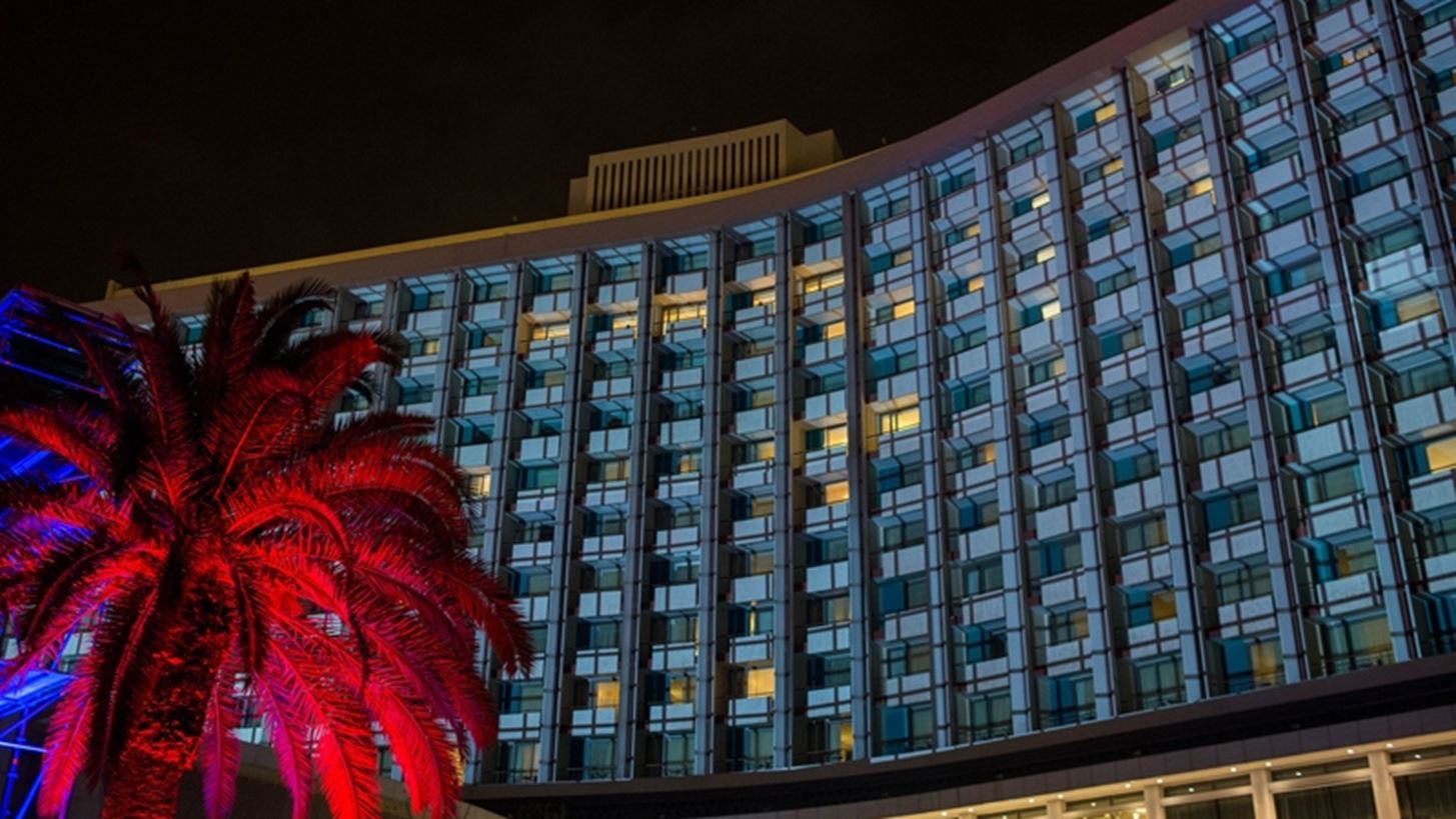 &#x3A4;&#x3B9; &#x3AE;&#x3C4;&#x3B1;&#x3BD; &#x3C4;&#x3B5;&#x3BB;&#x3B9;&#x3BA;&#x3AC; &#x3B5;&#x3BA;&#x3B5;&#x3AF;&#x3BD;&#x3B7; &#x3B7; &#x3C0;&#x3B1;&#x3C1;&#x3AC;&#x3BE;&#x3B5;&#x3BD;&#x3B7; &#x3C0;&#x3C1;&#x3BF;&#x3B2;&#x3BF;&#x3BB;&#x3AE; &#x3C3;&#x3C4;&#x3BF; Hilton;