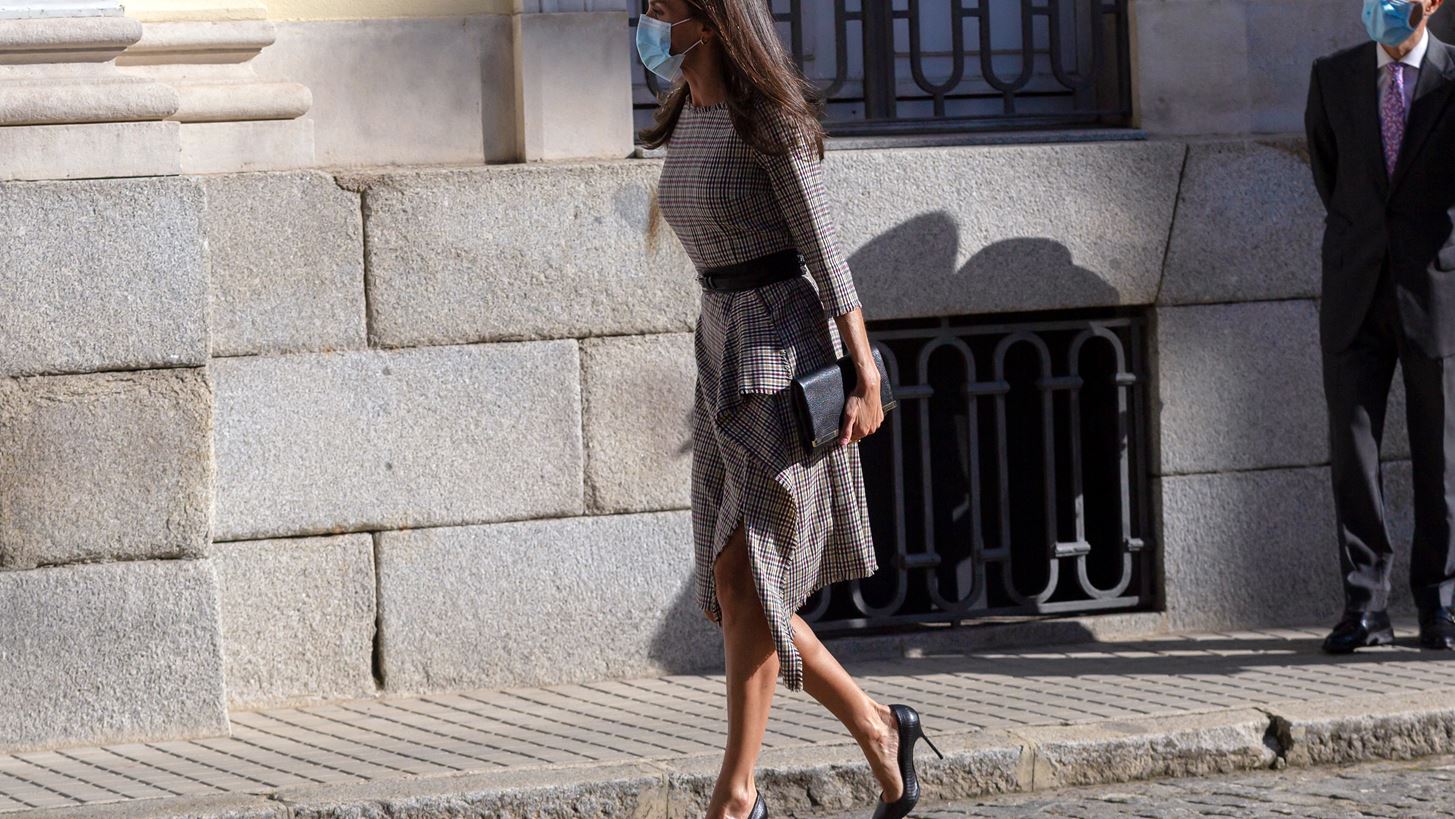 &#x3A4;&#x3BF; &#x3BA;&#x3B1;&#x3C1;&#x3CC; &#x3C6;&#x3CC;&#x3C1;&#x3B5;&#x3BC;&#x3B1; &#x3C4;&#x3B7;&#x3C2; &#x3B2;&#x3B1;&#x3C3;&#x3AF;&#x3BB;&#x3B9;&#x3C3;&#x3C3;&#x3B1;&#x3C2; Letizia &#x3B5;&#x3AF;&#x3BD;&#x3B1;&#x3B9; &#x3B9;&#x3B4;&#x3B1;&#x3BD;&#x3B9;&#x3BA;&#x3CC; &#x3B3;&#x3B9;&#x3B1; &#x3C4;&#x3B1; office looks