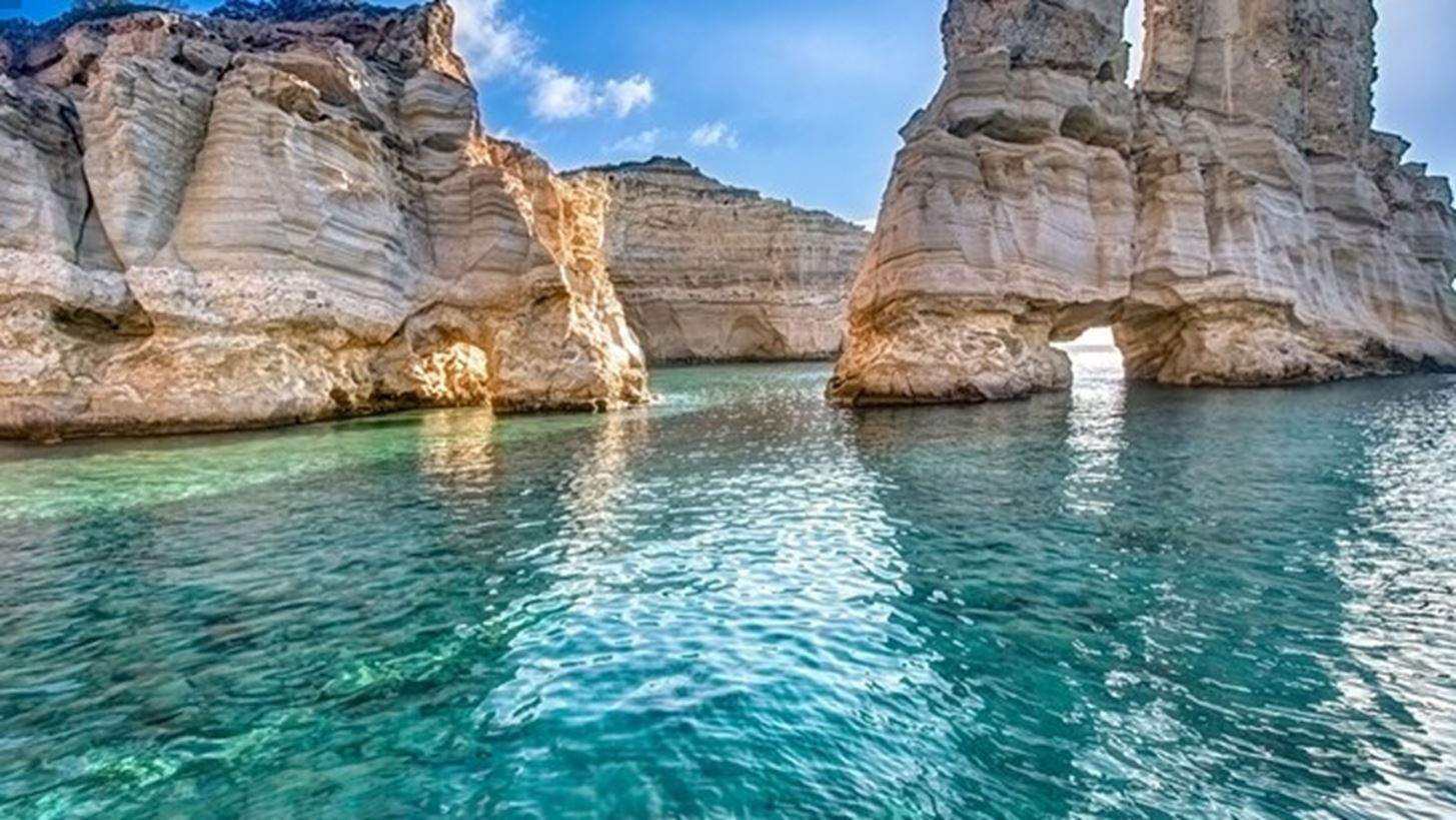 &#x3A4;&#x3B1; &#x3B4;&#x3CD;&#x3BF; &#x3B5;&#x3BB;&#x3BB;&#x3B7;&#x3BD;&#x3B9;&#x3BA;&#x3AC; &#x3BD;&#x3B7;&#x3C3;&#x3B9;&#x3AC; &#x3C0;&#x3BF;&#x3C5; &#x3B1;&#x3C0;&#x3BF;&#x3B8;&#x3B5;&#x3CE;&#x3BD;&#x3BF;&#x3BD;&#x3C4;&#x3B1;&#x3B9; &#x3B1;&#x3C0;&#x3CC; &#x3C4;&#x3B1; &#x3B1;&#x3BC;&#x3B5;&#x3C1;&#x3B9;&#x3BA;&#x3B1;&#x3BD;&#x3B9;&#x3BA;&#x3AC; &#x39C;&#x39C;&#x395;