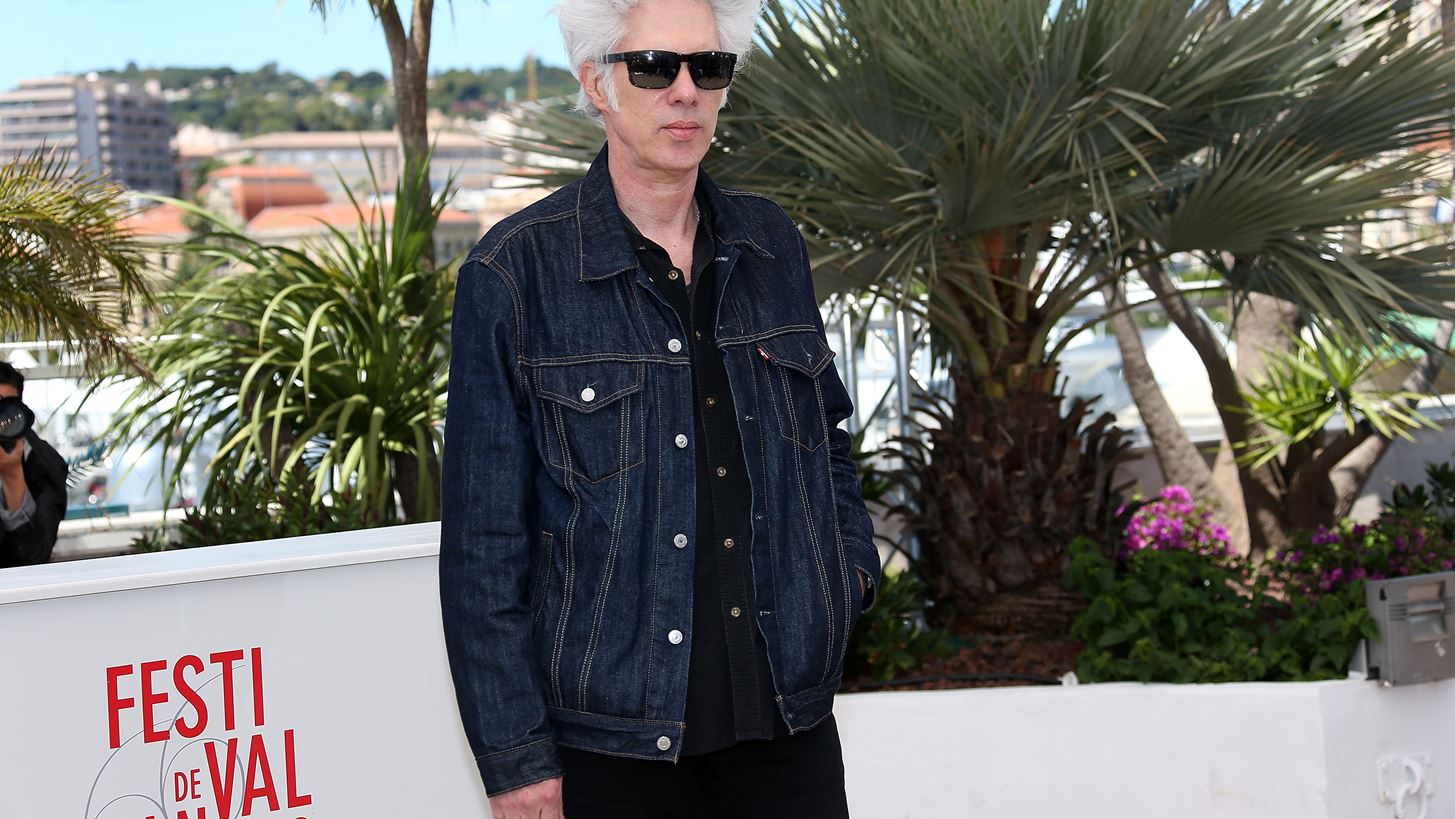 Jim Jarmusch | &#x39D;&#x3AD;&#x3B1; &#x3C4;&#x3B1;&#x3B9;&#x3BD;&#x3AF;&#x3B1; &#x3B1;&#x3C0;&#x3CC; &#x3C4;&#x3BF;&#x3BD; &#x3BA;&#x3BF;&#x3C1;&#x3C5;&#x3C6;&#x3B1;&#x3AF;&#x3BF; &#x3C3;&#x3BA;&#x3B7;&#x3BD;&#x3BF;&#x3B8;&#x3AD;&#x3C4;&#x3B7; &#x3BC;&#x3B5; dream cast