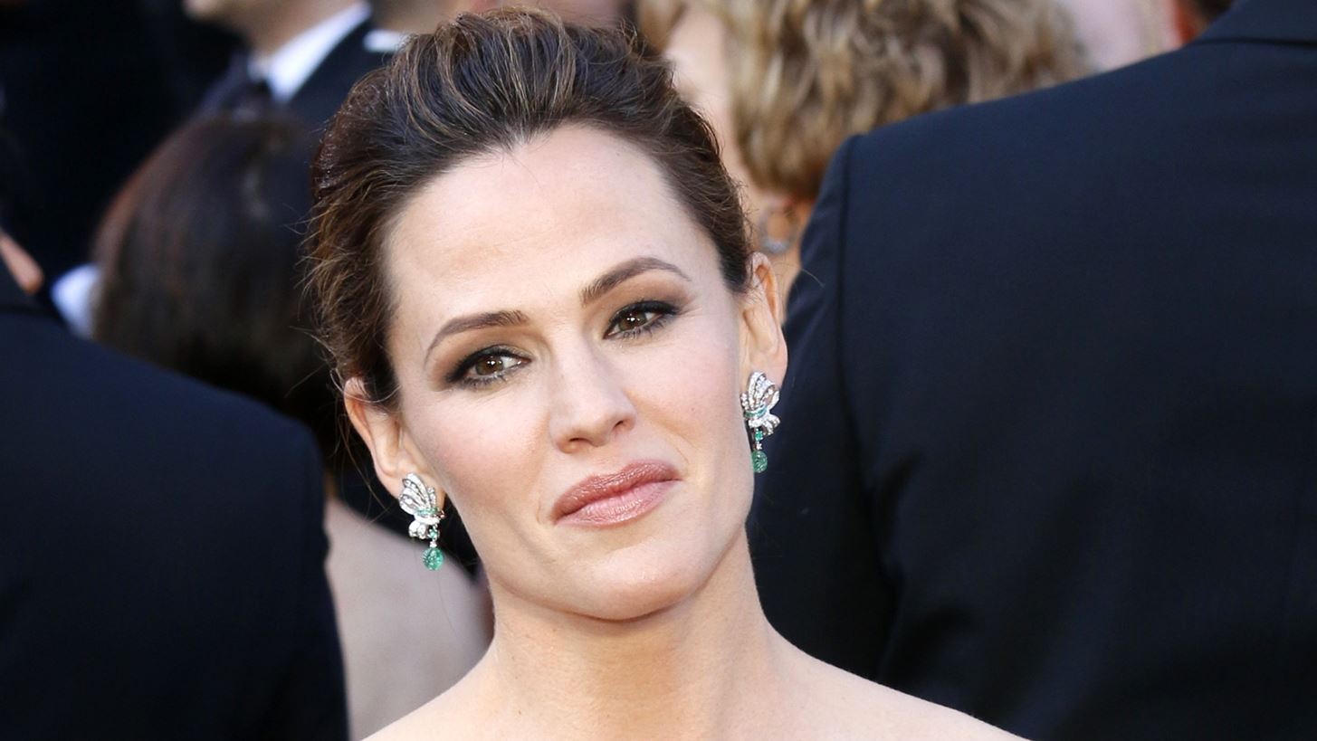 Jennifer Garner | &#x393;&#x3B9;&#x3B1;&#x3C4;&#x3AF; &#x3B4;&#x3B5;&#x3BD; &#x3C5;&#x3C0;&#x3AC;&#x3C1;&#x3C7;&#x3B5;&#x3B9; &#x3B5;&#x3BD;&#x3B4;&#x3B5;&#x3C7;&#x3CC;&#x3BC;&#x3B5;&#x3BD;&#x3BF; &#x3B5;&#x3C0;&#x3B1;&#x3BD;&#x3B1;&#x3C3;&#x3CD;&#x3BD;&#x3B4;&#x3B5;&#x3C3;&#x3B7;&#x3C2; &#x3BC;&#x3B5; &#x3C4;&#x3BF;&#x3BD; Ben Affleck