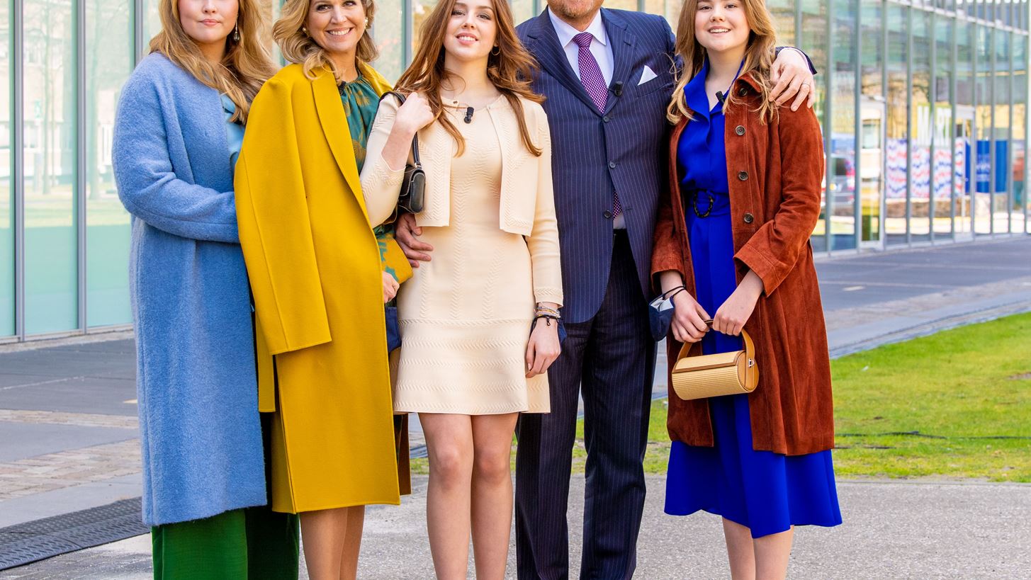 &#x39F;&#x3B9; &#x39F;&#x3BB;&#x3BB;&#x3B1;&#x3BD;&#x3B4;&#x3BF;&#x3AF; royals &#x3BC;&#x3C0;&#x3BF;&#x3C1;&#x3BF;&#x3CD;&#x3BD; &#x3BD;&#x3B1; &#x3C0;&#x3B1;&#x3BD;&#x3C4;&#x3C1;&#x3B5;&#x3C5;&#x3C4;&#x3BF;&#x3CD;&#x3BD; &#x3AC;&#x3C4;&#x3BF;&#x3BC;&#x3BF; &#x3C4;&#x3BF;&#x3C5; &#x3AF;&#x3B4;&#x3B9;&#x3BF;&#x3C5; &#x3C6;&#x3CD;&#x3BB;&#x3BF;&#x3C5; &#x3C7;&#x3C9;&#x3C1;&#x3AF;&#x3C2; &#x3BD;&#x3B1; &#x3C7;&#x3AC;&#x3C3;&#x3BF;&#x3C5;&#x3BD; &#x3C4;&#x3B7; &#x3C3;&#x3B5;&#x3B9;&#x3C1;&#x3AC; &#x3C4;&#x3BF;&#x3C5;&#x3C2; &#x3C3;&#x3C4;&#x3B7; &#x3B4;&#x3B9;&#x3B1;&#x3B4;&#x3BF;&#x3C7;&#x3AE; &#x3C4;&#x3BF;&#x3C5; &#x3B8;&#x3C1;&#x3CC;&#x3BD;&#x3BF;&#x3C5;