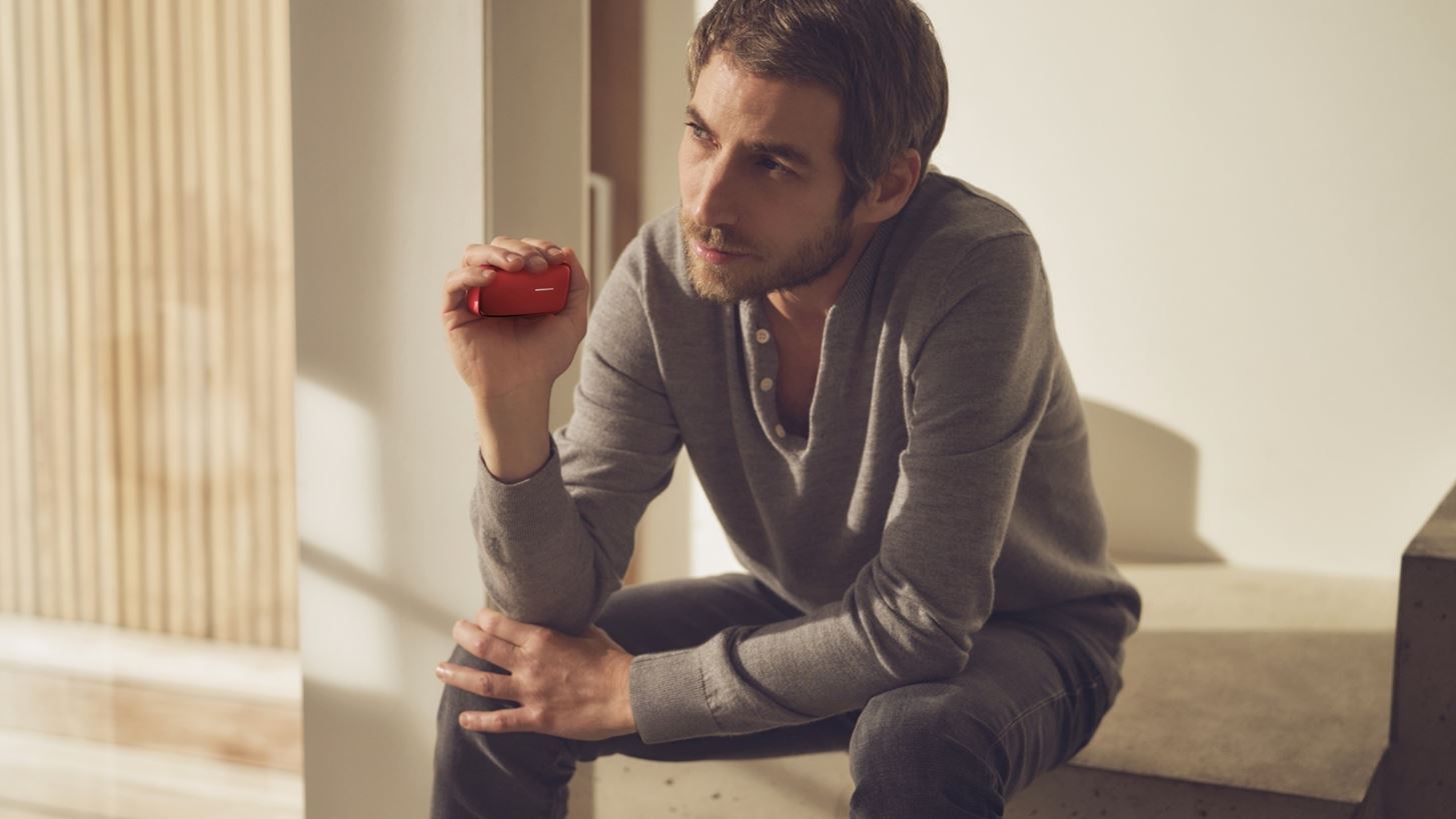 &#x3A4;&#x3BF; design &#x3C4;&#x3BF;&#x3C5; Ora &#xEF;to &#x3C4;&#x3B1;&#x3BE;&#x3B9;&#x3B4;&#x3B5;&#x3CD;&#x3B5;&#x3B9; &#x3B1;&#x3C0;&#x3CC; &#x3C4;&#x3BF; Milan Design Week &#x3C3;&#x3C4;&#x3B7;&#x3BD; &#x391;&#x3B8;&#x3AE;&#x3BD;&#x3B1;