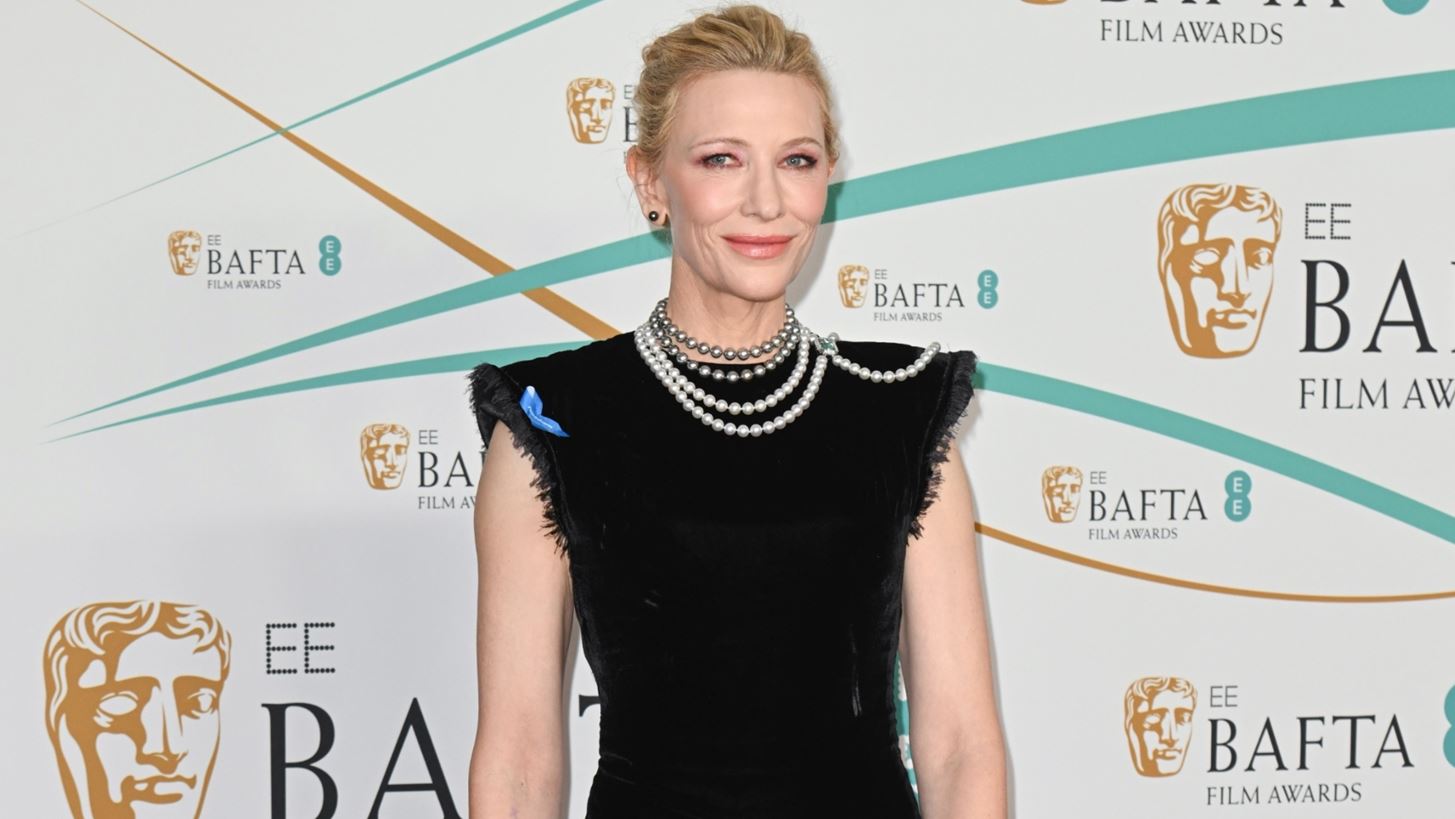 BAFTAs 2023 | &#x39F;&#x3B9; &#x3C0;&#x3B9;&#x3BF; &#x3BA;&#x3BF;&#x3BC;&#x3C8;&#x3AD;&#x3C2; &#x3B5;&#x3BC;&#x3C6;&#x3B1;&#x3BD;&#x3AF;&#x3C3;&#x3B5;&#x3B9;&#x3C2; &#x3C3;&#x3C4;&#x3BF; &#x3BA;&#x3CC;&#x3BA;&#x3BA;&#x3B9;&#x3BD;&#x3BF; &#x3C7;&#x3B1;&#x3BB;&#x3B9;