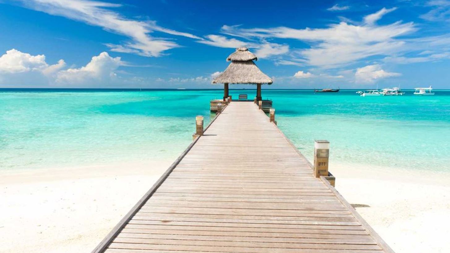 Love is in the air: &#x3A4;&#x3BF; &#x3B9;&#x3B4;&#x3B1;&#x3BD;&#x3B9;&#x3BA;&#x3CC; &#x3B4;&#x3CE;&#x3C1;&#x3BF; &#x3B3;&#x3B9;&#x3B1; &#x3C4;&#x3BF;&#x3BD; &#x386;&#x3B3;&#x3B9;&#x3BF; &#x392;&#x3B1;&#x3BB;&#x3B5;&#x3BD;&#x3C4;&#x3AF;&#x3BD;&#x3BF; &#x3B5;&#x3AF;&#x3BD;&#x3B1;&#x3B9; &#x3BA;&#x3B1;&#x3BB;&#x3CD;&#x3C4;&#x3B5;&#x3C1;&#x3BF; &#x3B1;&#x3C0;&#x3CC; &#x3BF;,&#x3C4;&#x3B9; &#x3C6;&#x3B1;&#x3BD;&#x3C4;&#x3B1;&#x3B6;&#x3CC;&#x3C3;&#x3BF;&#x3C5;&#x3BD;