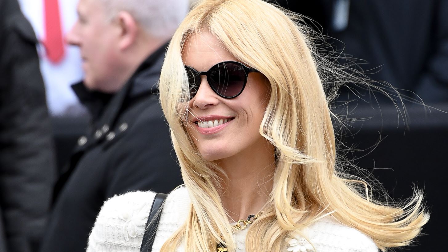 &#x39F;&#x3B9; &#x3B4;&#x3B9;&#x3B1;&#x3BA;&#x3BF;&#x3C0;&#x3AD;&#x3C2; &#x3C4;&#x3B7;&#x3C2; Claudia Schiffer &#x3C3;&#x3C4;&#x3B7;&#x3BD; &#x395;&#x3BB;&#x3BB;&#x3AC;&#x3B4;&#x3B1; - &#x397; &#x3C6;&#x3C9;&#x3C4;&#x3BF;&#x3B3;&#x3C1;&#x3B1;&#x3C6;&#x3AF;&#x3B1; &#x3C0;&#x3BF;&#x3C5; &#x3B1;&#x3BD;&#x3AD;&#x3B2;&#x3B1;&#x3C3;&#x3B5;