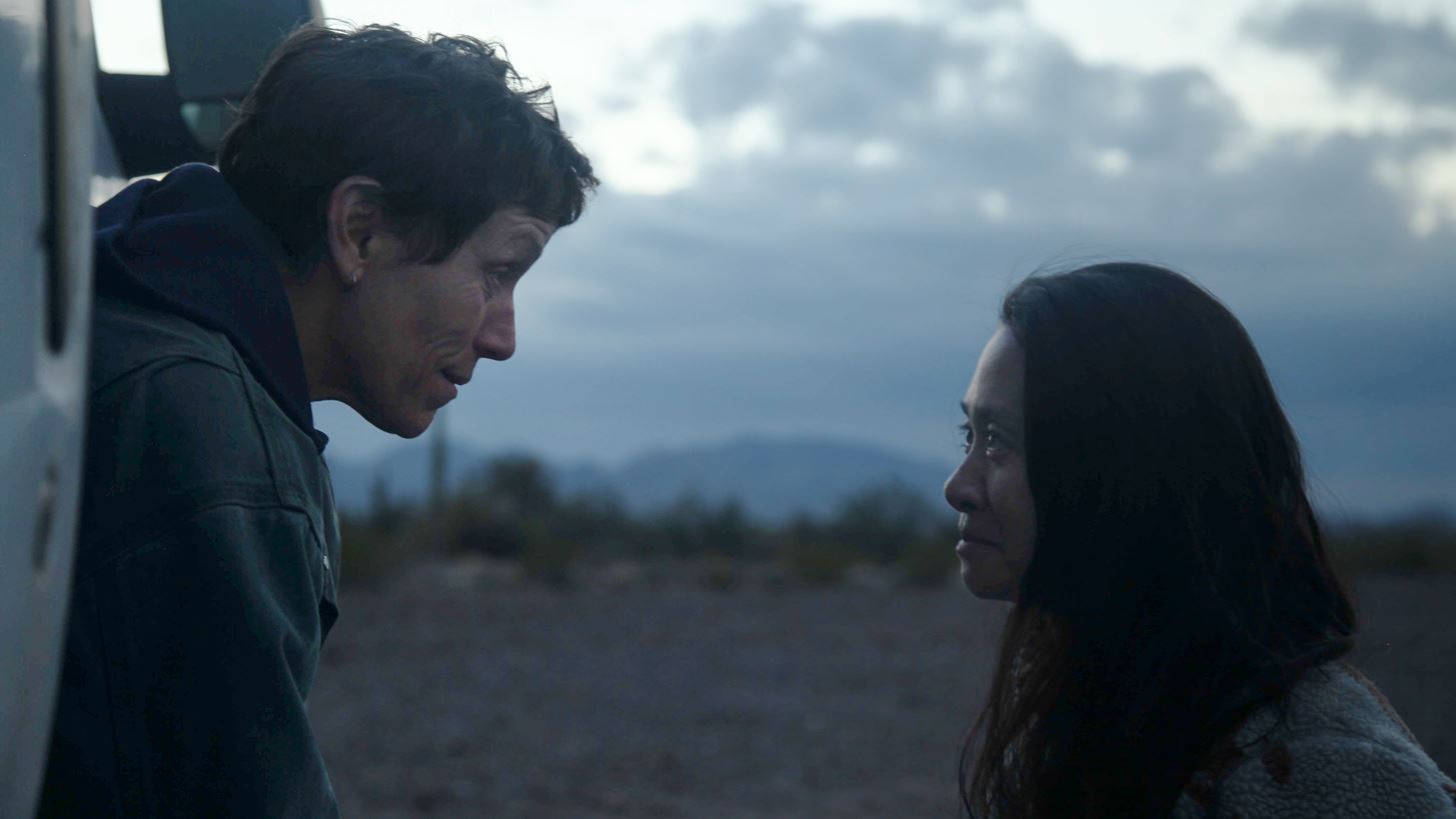 Chlo&#xE9; Zhao | &#x39A;&#x3AD;&#x3C1;&#x3B4;&#x3B9;&#x3C3;&#x3B5; &#x3BA;&#x3B1;&#x3B9; &#x3C4;&#x3BF; &#x3BA;&#x3BF;&#x3C1;&#x3C5;&#x3C6;&#x3B1;&#x3AF;&#x3BF; &#x3B2;&#x3C1;&#x3B1;&#x3B2;&#x3B5;&#x3AF;&#x3BF; &#x3C4;&#x3B7;&#x3C2; &#x388;&#x3BD;&#x3C9;&#x3C3;&#x3B7;&#x3C2; &#x391;&#x3BC;&#x3B5;&#x3C1;&#x3B9;&#x3BA;&#x3B1;&#x3BD;&#x3CE;&#x3BD; &#x3A3;&#x3BA;&#x3B7;&#x3BD;&#x3BF;&#x3B8;&#x3B5;&#x3C4;&#x3CE;&#x3BD;
