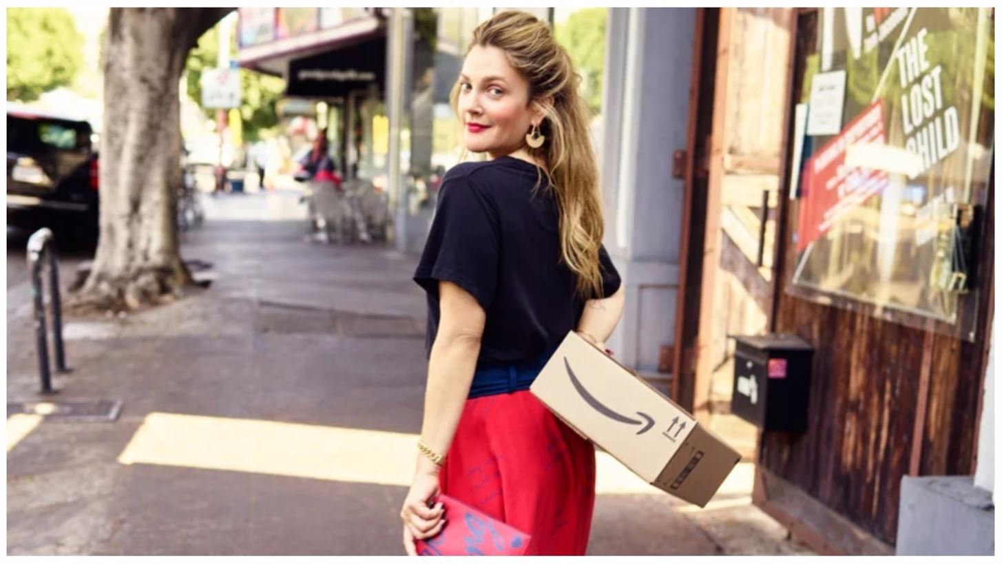 Dear Drew | &#x3A4;&#x3BF; &#x3BD;&#x3AD;&#x3BF; brand &#x3C4;&#x3B7;&#x3C2; Drew Barrymore &#x3B5;&#x3AF;&#x3BD;&#x3B1;&#x3B9; &#x3C4;&#x3CE;&#x3C1;&#x3B1; &#x3B4;&#x3B9;&#x3B1;&#x3B8;&#x3AD;&#x3C3;&#x3B9;&#x3BC;&#x3BF; &#x3C3;&#x3C4;&#x3BF; Amazon Fashion