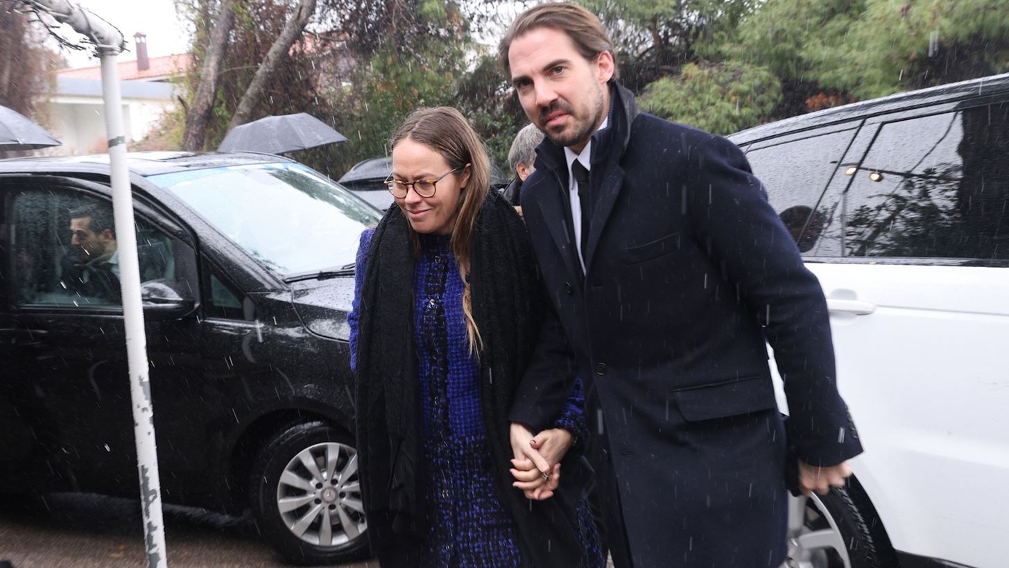Nina Flohr | &#x388;&#x3C4;&#x3BF;&#x3B9;&#x3BC;&#x3B7; &#x3BD;&#x3B1; &#x3BA;&#x3B1;&#x3BC;&#x3B1;&#x3C1;&#x3CE;&#x3C3;&#x3B5;&#x3B9; &#x3C4;&#x3BF;&#x3BD; &#x3A6;&#x3AF;&#x3BB;&#x3B9;&#x3C0;&#x3C0;&#x3BF; &#x39D;&#x3C4;&#x3B5; &#x393;&#x3BA;&#x3C1;&#x3B5;&#x3C2; &#x3C3;&#x3C4;&#x3BF;&#x3BD; &#x3B5;&#x3BB;&#x3BB;&#x3B7;&#x3BD;&#x3B9;&#x3BA;&#x3CC; &#x3C3;&#x3C4;&#x3C1;&#x3B1;&#x3C4;&#x3CC;;