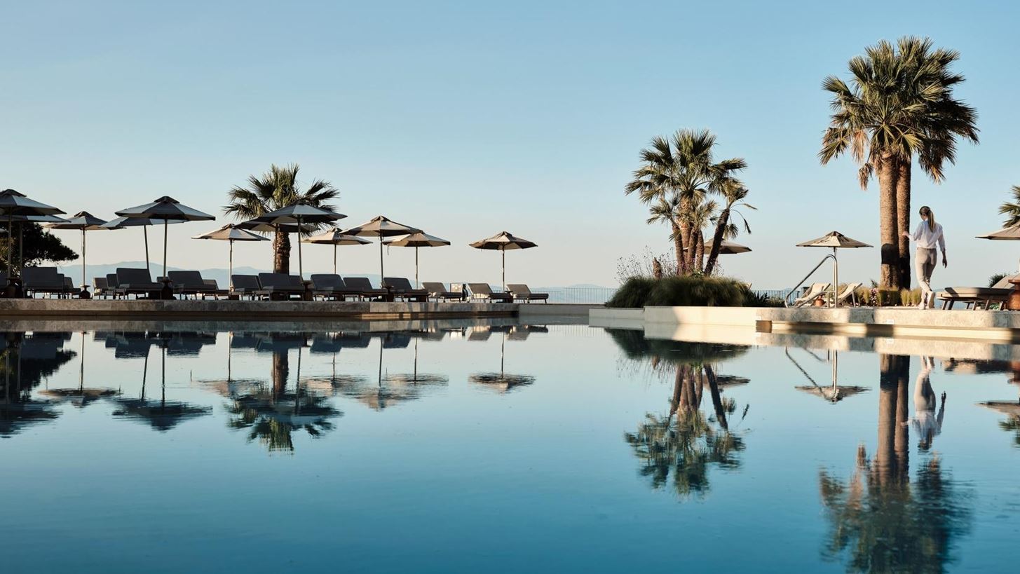 Cora Hotel &amp; Spa | &#x3A4;&#x3BF; &#x3BA;&#x3B1;&#x3BB;&#x3BF;&#x3BA;&#x3B1;&#x3AF;&#x3C1;&#x3B9; &#x3C4;&#x3BF;&#x3C5; 2025 &#x3B1;&#x3C0;&#x3BF;&#x3B3;&#x3B5;&#x3B9;&#x3CE;&#x3BD;&#x3B5;&#x3C4;&#x3B1;&#x3B9; &#x3C3;&#x3C4;&#x3B7;&#x3BD; &#x3BA;&#x3B1;&#x3C1;&#x3B4;&#x3B9;&#x3AC; &#x3C4;&#x3B7;&#x3C2; &#x3A7;&#x3B1;&#x3BB;&#x3BA;&#x3B9;&#x3B4;&#x3B9;&#x3BA;&#x3AE;&#x3C2;
