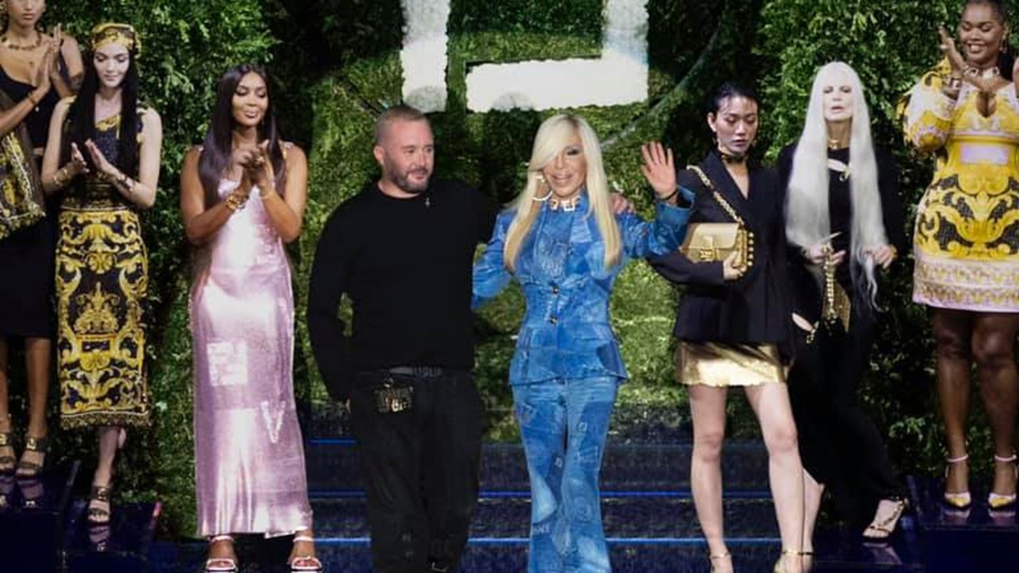 Versace x Fendi | &#x397; &#x3C3;&#x3C5;&#x3BB;&#x3BB;&#x3BF;&#x3B3;&#x3AE; &#x3C0;&#x3BF;&#x3C5; &#x3B4;&#x3B7;&#x3BC;&#x3B9;&#x3BF;&#x3CD;&#x3C1;&#x3B3;&#x3B7;&#x3C3;&#x3B1;&#x3BD; &#x3B1;&#x3C0;&#x3CC; &#x3BA;&#x3BF;&#x3B9;&#x3BD;&#x3BF;&#x3CD; &#x3BF;&#x3B9; &#x3B4;&#x3CD;&#x3BF; &#x3B9;&#x3C3;&#x3C4;&#x3BF;&#x3C1;&#x3B9;&#x3BA;&#x3BF;&#x3AF; &#x3BF;&#x3AF;&#x3BA;&#x3BF;&#x3B9;