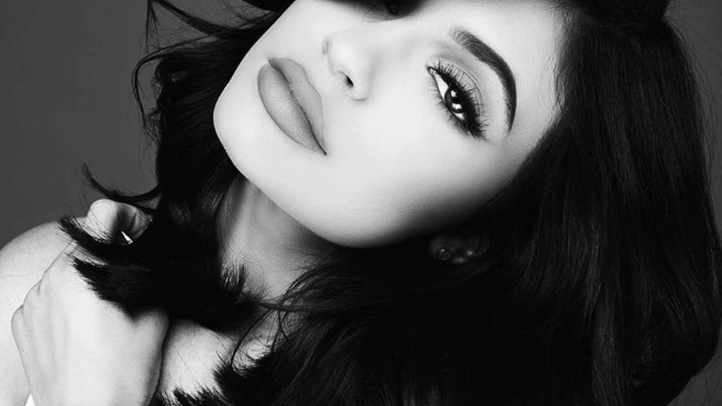 Kylie Jenner: &#x3A3;&#x3C4;&#x3B7; &#x3BB;&#x3AF;&#x3C3;&#x3C4;&#x3B1; &#x3BC;&#x3B5; &#x3C4;&#x3BF;&#x3C5;&#x3C2; &#x3C0;&#x3B9;&#x3BF; &#x3B5;&#x3C0;&#x3B9;&#x3C4;&#x3C5;&#x3C7;&#x3B7;&#x3BC;&#x3AD;&#x3BD;&#x3BF;&#x3C5;&#x3C2; &#x3B5;&#x3C0;&#x3B9;&#x3C7;&#x3B5;&#x3B9;&#x3C1;&#x3B7;&#x3BC;&#x3B1;&#x3C4;&#x3AF;&#x3B5;&#x3C2; &#x3BA;&#x3AC;&#x3C4;&#x3C9; &#x3C4;&#x3C9;&#x3BD; 30 &#x3B3;&#x3B9;&#x3B1; &#x3C4;&#x3BF; 2016