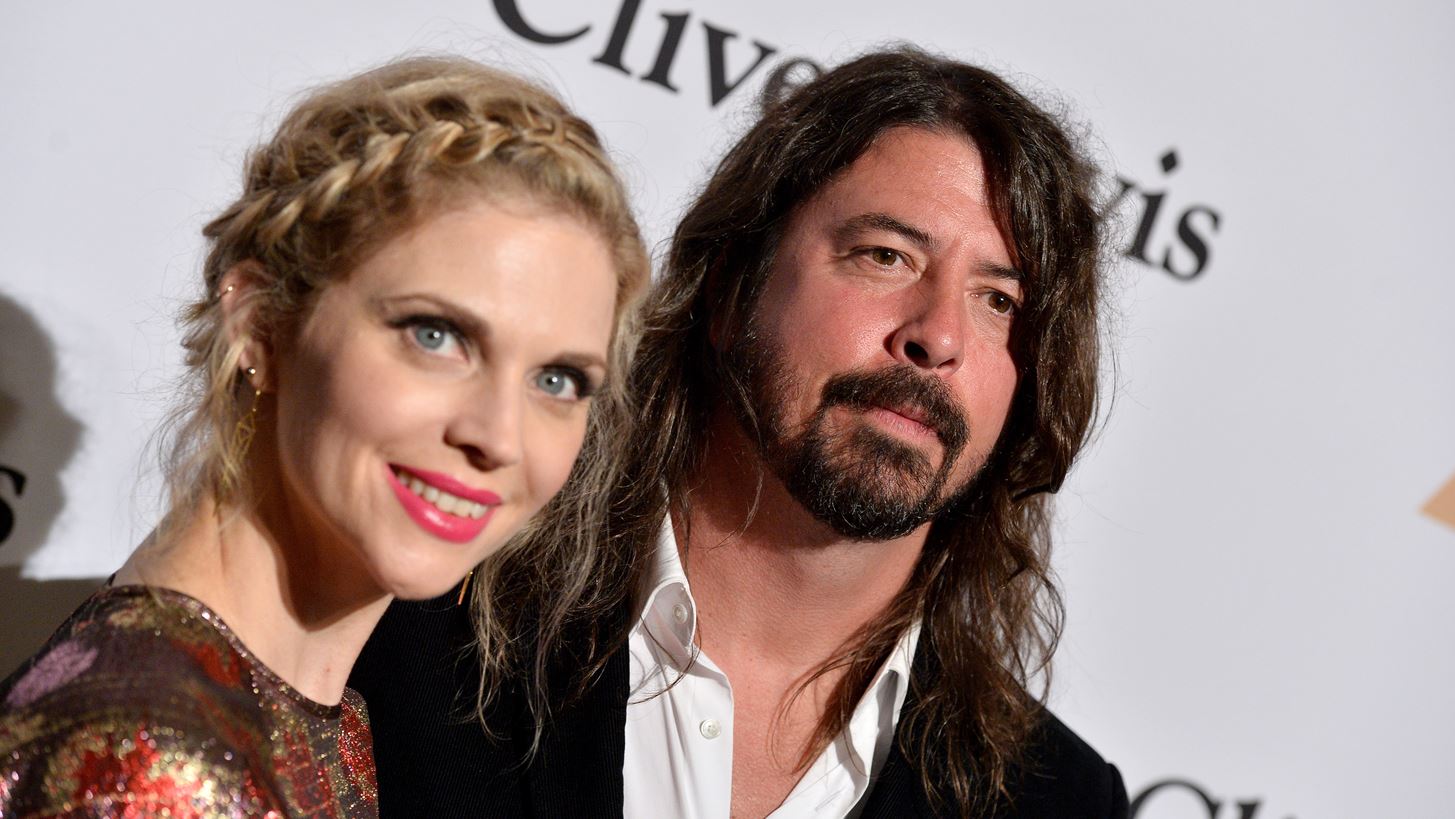 Dave Grohl: &#x39F; &#x3B8;&#x3C1;&#x3C5;&#x3BB;&#x3B9;&#x3BA;&#x3CC;&#x3C2; frontman &#x3C4;&#x3C9;&#x3BD; Foo Fighters &#x3B1;&#x3C0;&#x3AD;&#x3BA;&#x3C4;&#x3B7;&#x3C3;&#x3B5; &#x3BB;&#x3BF;&#x3B3;&#x3B1;&#x3C1;&#x3B9;&#x3B1;&#x3C3;&#x3BC;&#x3CC; &#x3C3;&#x3C4;&#x3BF; Instagram
