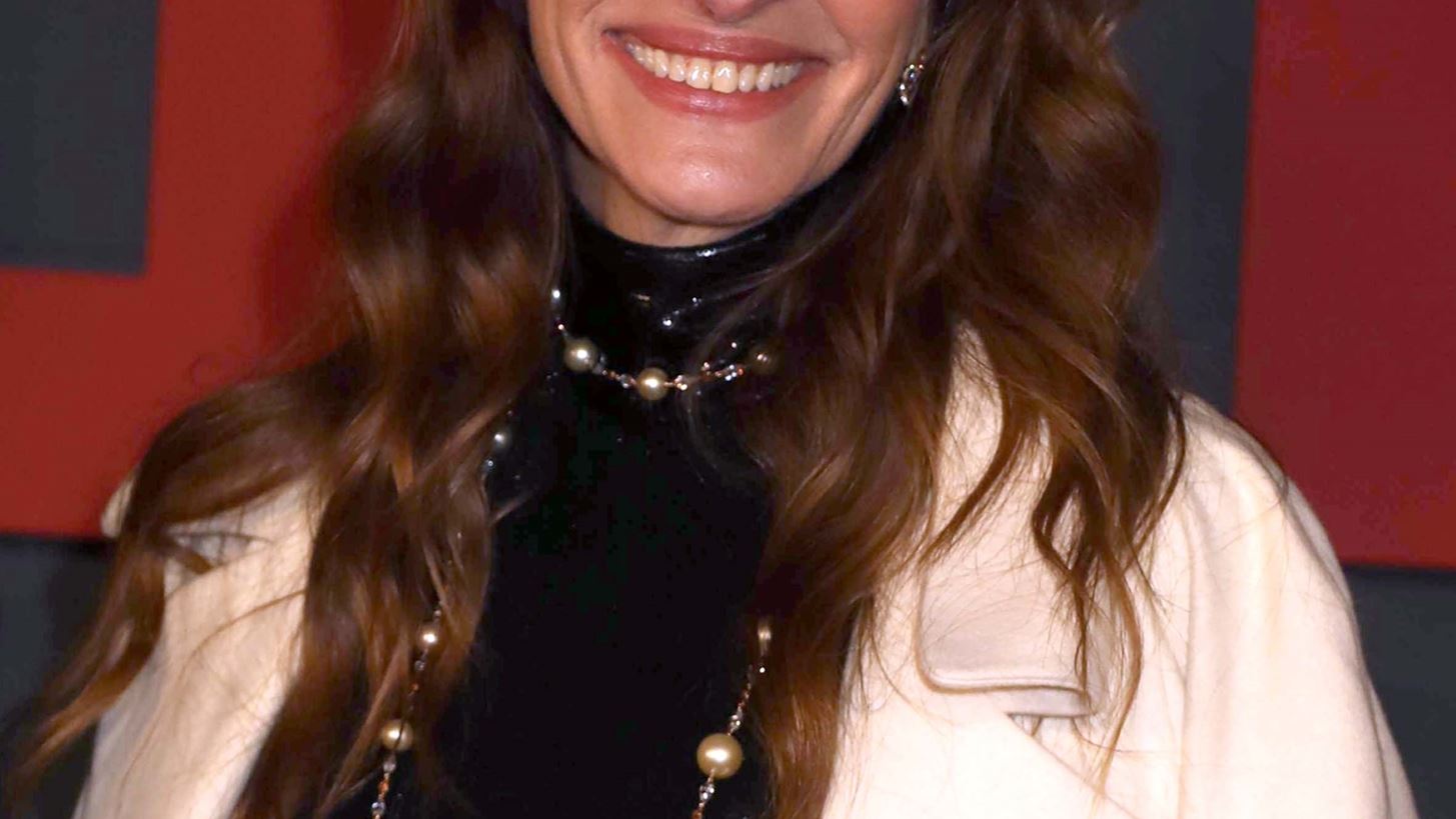 H Julia Roberts &#x3C3;&#x3C4;&#x3BF; front row &#x3C4;&#x3BF;&#x3C5; &#x3C3;&#x3CC;&#x3BF;&#x3C5; &#x3C4;&#x3BF;&#x3C5; Jacquemus