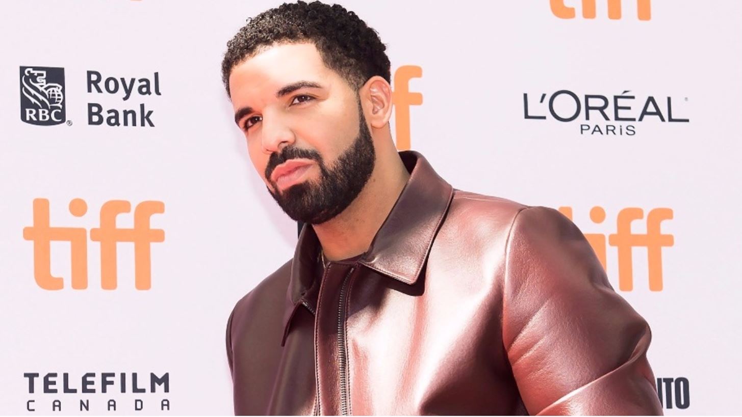 &#x393;&#x3B9;&#x3B1;&#x3C4;&#x3AF; &#x3BF; Drake &#x3BA;&#x3AC;&#x3BD;&#x3B5;&#x3B9; &#x3C3;&#x3C5;&#x3BB;&#x3BB;&#x3BF;&#x3B3;&#x3AE; &#x3B1;&#x3C0;&#x3CC; &#x3C4;&#x3C3;&#x3AC;&#x3BD;&#x3C4;&#x3B5;&#x3C2; Birkin &#x3C4;&#x3BF;&#x3C5; &#x3BF;&#x3AF;&#x3BA;&#x3BF;&#x3C5; Herm&#xE8;s;