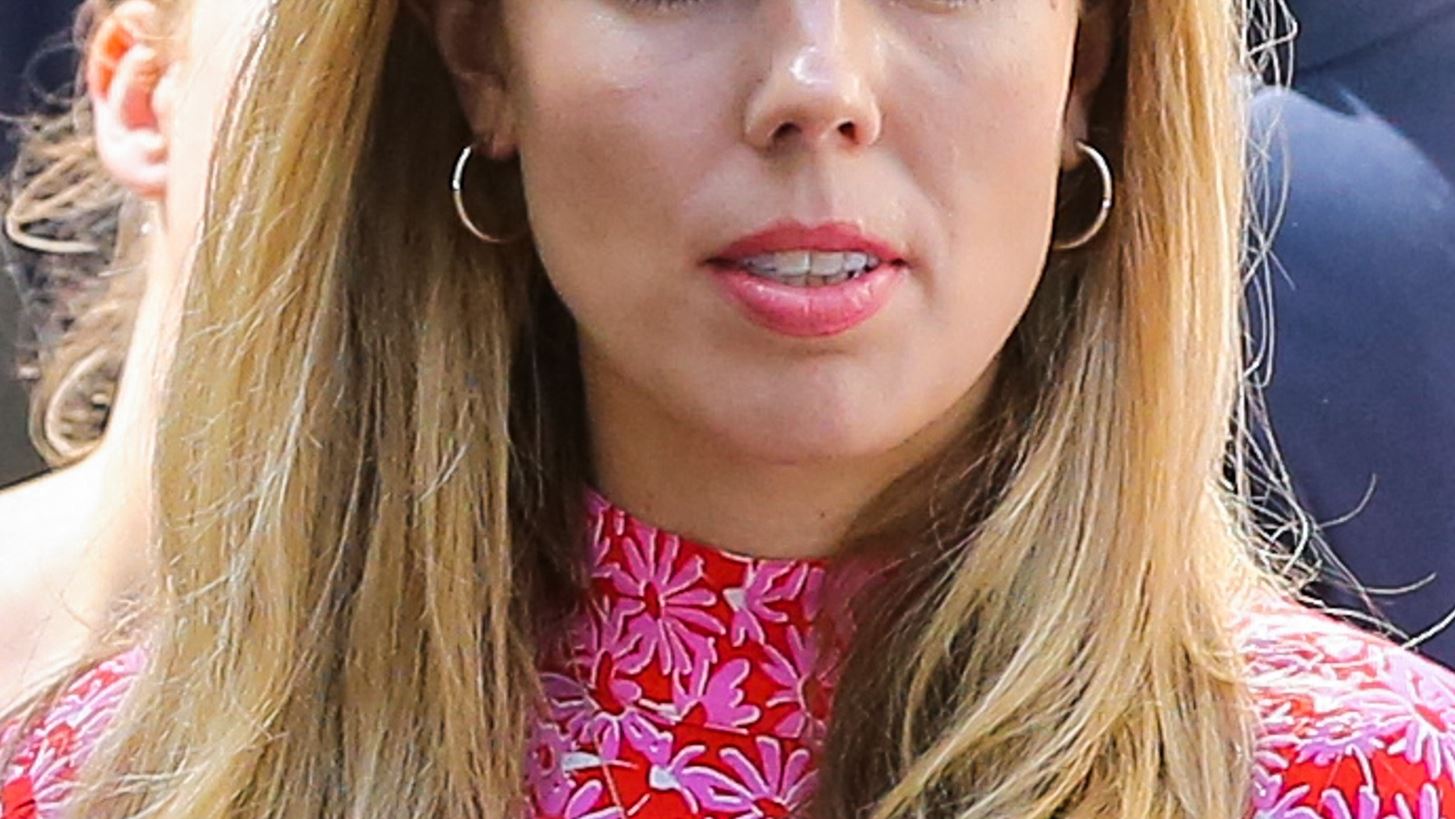 &#x397; &#x3B5;&#x3B3;&#x3BA;&#x3C5;&#x3BC;&#x3BF;&#x3BD;&#x3BF;&#x3CD;&#x3C3;&#x3B1; Carrie Johnson &#x3BC;&#x3B5; &#x3B5;&#x3BD;&#x3C4;&#x3C5;&#x3C0;&#x3C9;&#x3C3;&#x3B9;&#x3B1;&#x3BA;&#x3CC; look &#x3C3;&#x3C4;&#x3B7; &#x3A1;&#x3CE;&#x3BC;&#x3B7;