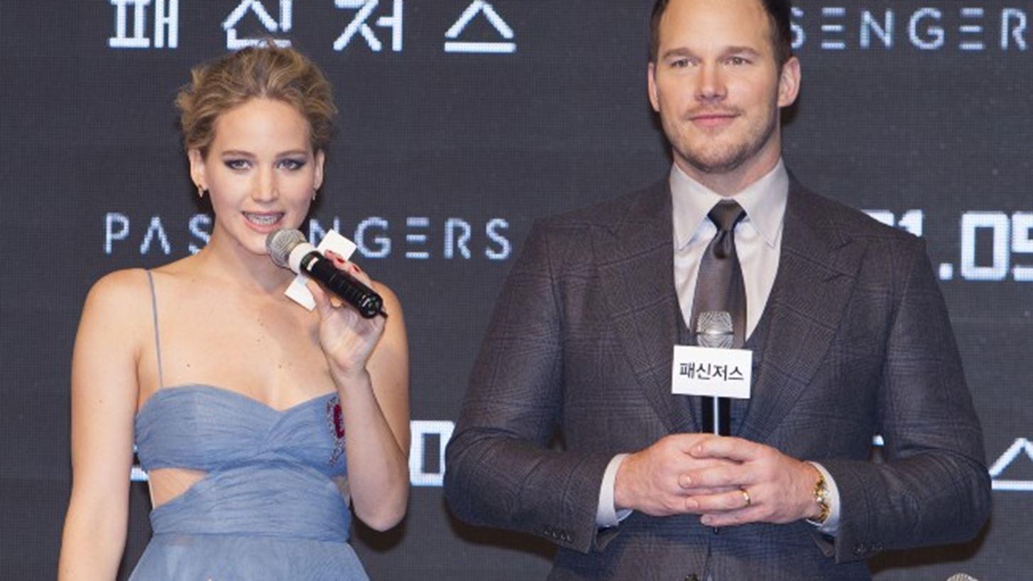 &#x397; Jennifer Lawrence &#x3BA;&#x3B1;&#x3B9; &#x3BF; Chris Pratt &#x3B4;&#x3B9;&#x3B1;&#x3BA;&#x3CC;&#x3C0;&#x3C4;&#x3BF;&#x3C5;&#x3BD; &#x3C3;&#x3C5;&#x3BD;&#x3AD;&#x3BD;&#x3C4;&#x3B5;&#x3C5;&#x3BE;&#x3B7; &#x3BC;&#x3B5;&#x3C4;&#x3AC; &#x3B1;&#x3C0;&#x3CC; &#x3B5;&#x3C1;&#x3CE;&#x3C4;&#x3B7;&#x3C3;&#x3B7; &#x3B3;&#x3B9;&#x3B1; &#x3C4;&#x3BF; &#x3C3;&#x3B5;&#x3BE;