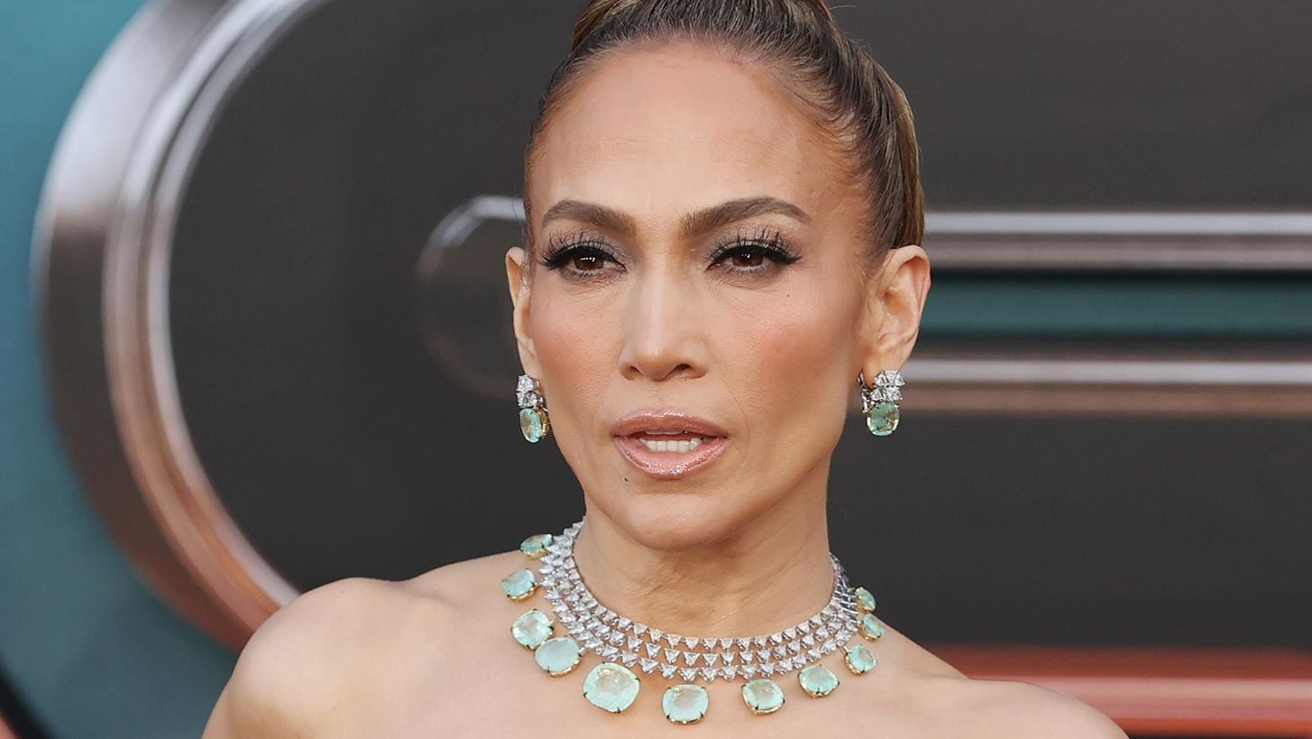 Jennifer Lopez | &#x388;&#x3C3;&#x3B2;&#x3B7;&#x3C3;&#x3B5; &#x3C4;&#x3BF; &#x3C4;&#x3B1;&#x3C4;&#x3BF;&#x3C5;&#x3AC;&#x3B6; &#x3C0;&#x3BF;&#x3C5; &#x3B5;&#x3AF;&#x3C7;&#x3B5; &#x3BA;&#x3AC;&#x3BD;&#x3B5;&#x3B9; &#x3B3;&#x3B9;&#x3B1; &#x3C4;&#x3BF;&#x3BD; Ben Affleck;