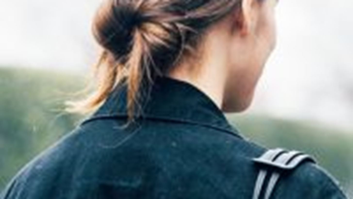 Η απλή μέθοδος για να προλάβεις την ψαλίδα στα μαλλιά