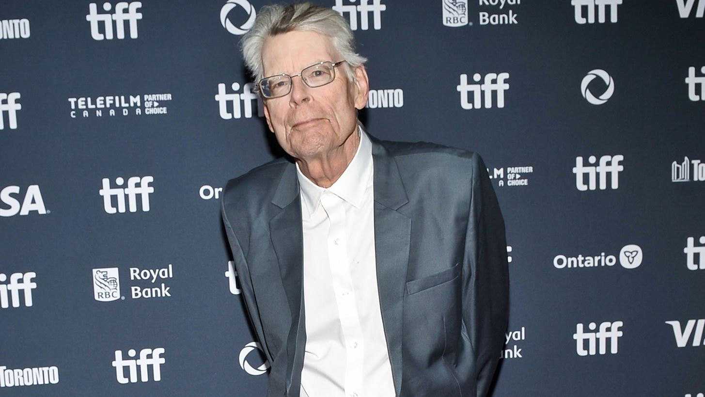 &#x391;&#x3C5;&#x3C4;&#x3AE; &#x3B5;&#x3BD;&#x3B1;&#x3B9; &#x3B7; &#x3C4;&#x3B1;&#x3B9;&#x3BD;&#x3AF;&#x3B1; &#x3C4;&#x3C1;&#x3CC;&#x3BC;&#x3BF;&#x3C5; &#x3C0;&#x3BF;&#x3C5; &#x3BB;&#x3B1;&#x3C4;&#x3C1;&#x3B5;&#x3CD;&#x3B5;&#x3B9; &#x3BF; Stephen King &#x3B1;&#x3BB;&#x3BB;&#x3AC; &#x3BC;&#x3B9;&#x3C3;&#x3BF;&#x3CD;&#x3BD; &#x3BF;&#x3B9; &#x3BA;&#x3C1;&#x3B9;&#x3C4;&#x3B9;&#x3BA;&#x3BF;&#x3AF;
