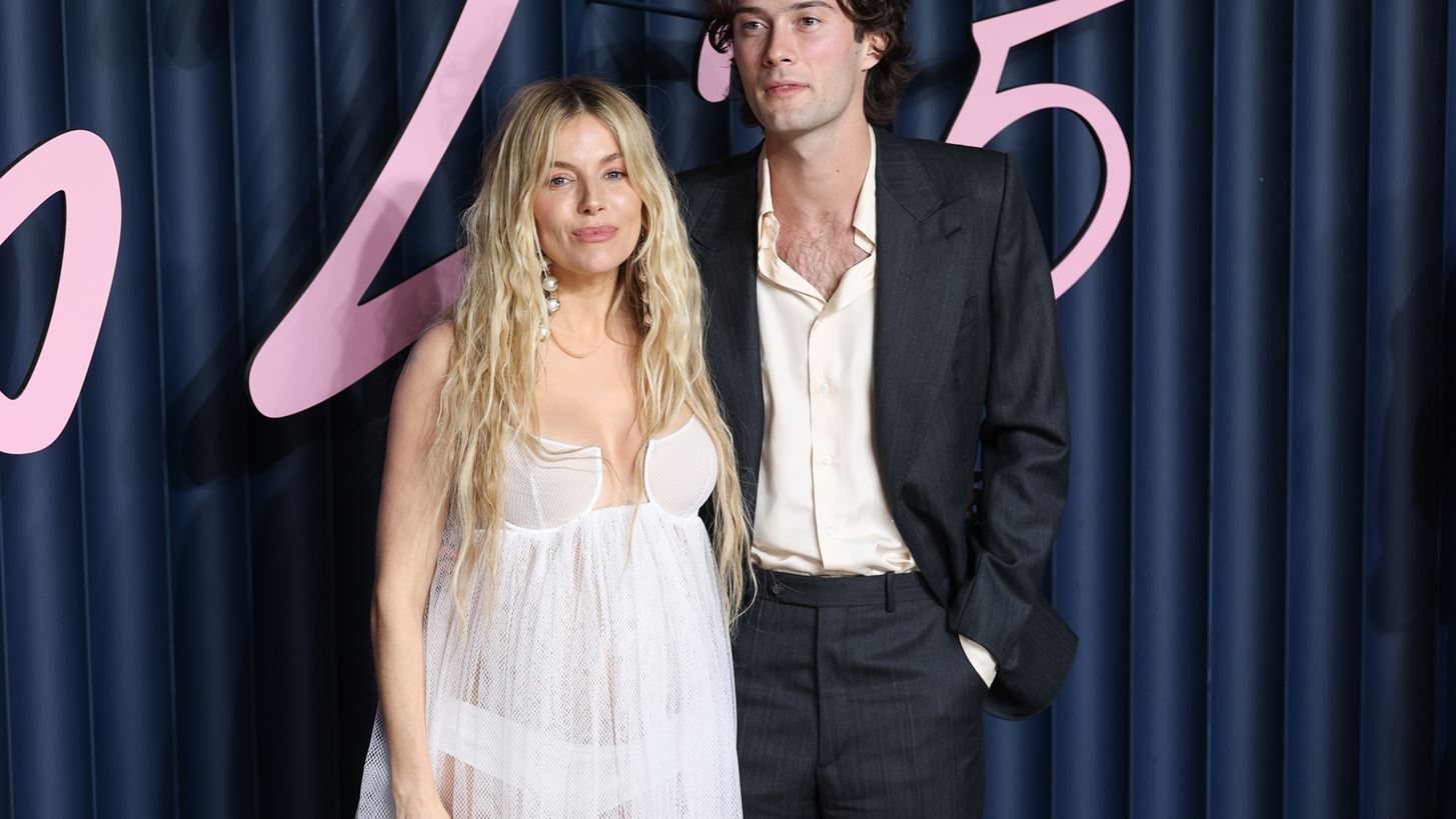 Baby Boom &#x3B3;&#x3B9;&#x3B1; &#x3C4;&#x3B7;&#x3BD; Sienna Miller | &#x388;&#x3B3;&#x3BA;&#x3C5;&#x3BF;&#x3C2; &#x3C3;&#x3C4;&#x3BF; &#x3C4;&#x3C1;&#x3AF;&#x3C4;&#x3BF; &#x3C4;&#x3B7;&#x3C2; &#x3C0;&#x3B1;&#x3B9;&#x3B4;&#x3AF;