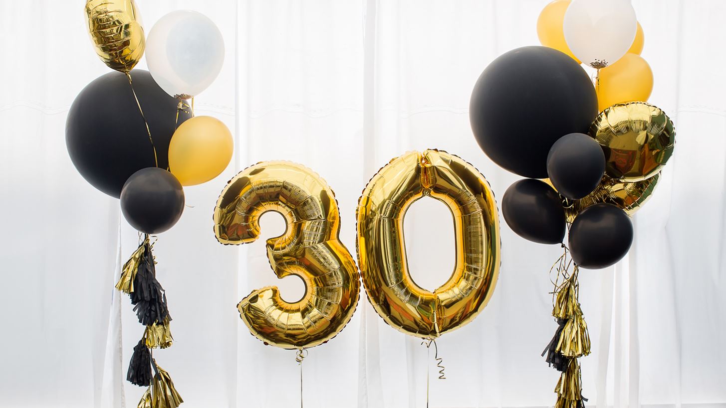 Cheers to 30 years: &#x3A4;&#x3B1; &#x3C0;&#x3B9;&#x3BF; &#x3BE;&#x3B5;&#x3C7;&#x3C9;&#x3C1;&#x3B9;&#x3C3;&#x3C4;&#x3AC; &#x3B3;&#x3B5;&#x3BD;&#x3AD;&#x3B8;&#x3BB;&#x3B9;&#x3B1; &#x3C4;&#x3B7;&#x3C2; &#x3B6;&#x3C9;&#x3AE;&#x3C2; &#x3BC;&#x3BF;&#x3C5;