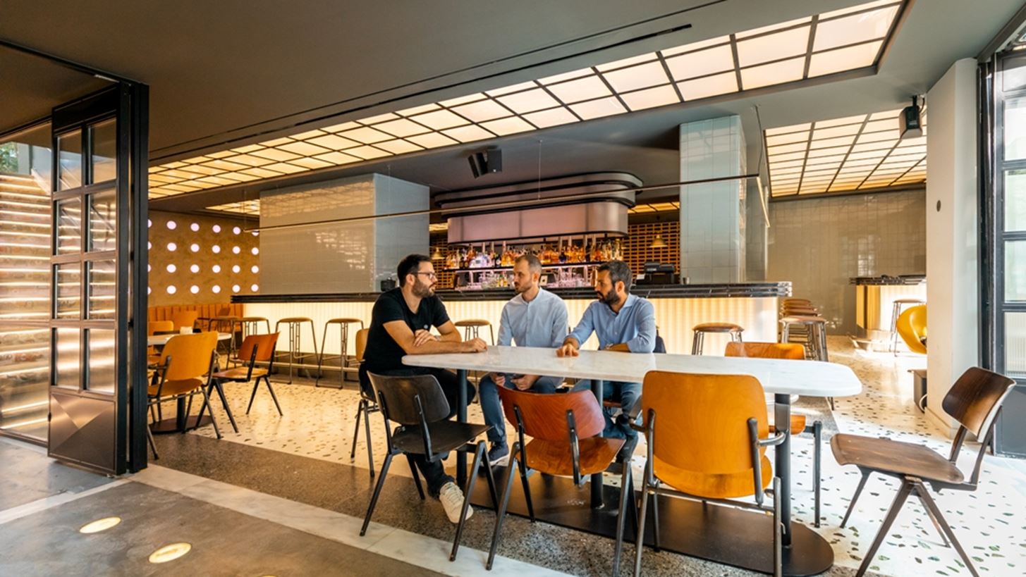 &#x3A4;&#x3BF; &#x3B1;&#x3C1;&#x3C7;&#x3B9;&#x3C4;&#x3B5;&#x3BA;&#x3C4;&#x3BF;&#x3BD;&#x3B9;&#x3BA;&#x3CC; &#x3B3;&#x3C1;&#x3B1;&#x3C6;&#x3B5;&#x3AF;&#x3BF; Mutiny &#x3C3;&#x3C7;&#x3B5;&#x3B4;&#x3B9;&#x3AC;&#x3B6;&#x3B5;&#x3B9; &#x3C7;&#x3CE;&#x3C1;&#x3BF;&#x3C5;&#x3C2; &#x3BC;&#x3B5; &#x3C3;&#x3B5;&#x3B2;&#x3B1;&#x3C3;&#x3BC;&#x3CC; &#x3C3;&#x3C4;&#x3BF; &#x3B1;&#x3C3;&#x3C4;&#x3B9;&#x3BA;&#x3CC; &#x3C4;&#x3BF;&#x3C0;&#x3AF;&#x3BF; &#x3BA;&#x3B1;&#x3B9; &#x3C4;&#x3BF;&#x3C5;&#x3C2; &#x3B1;&#x3BD;&#x3B8;&#x3C1;&#x3CE;&#x3C0;&#x3BF;&#x3C5;&#x3C2; &#x3C0;&#x3BF;&#x3C5; &#x3B6;&#x3BF;&#x3C5;&#x3BD; &#x3C3;&#x3B5; &#x3B1;&#x3C5;&#x3C4;&#x3CC;