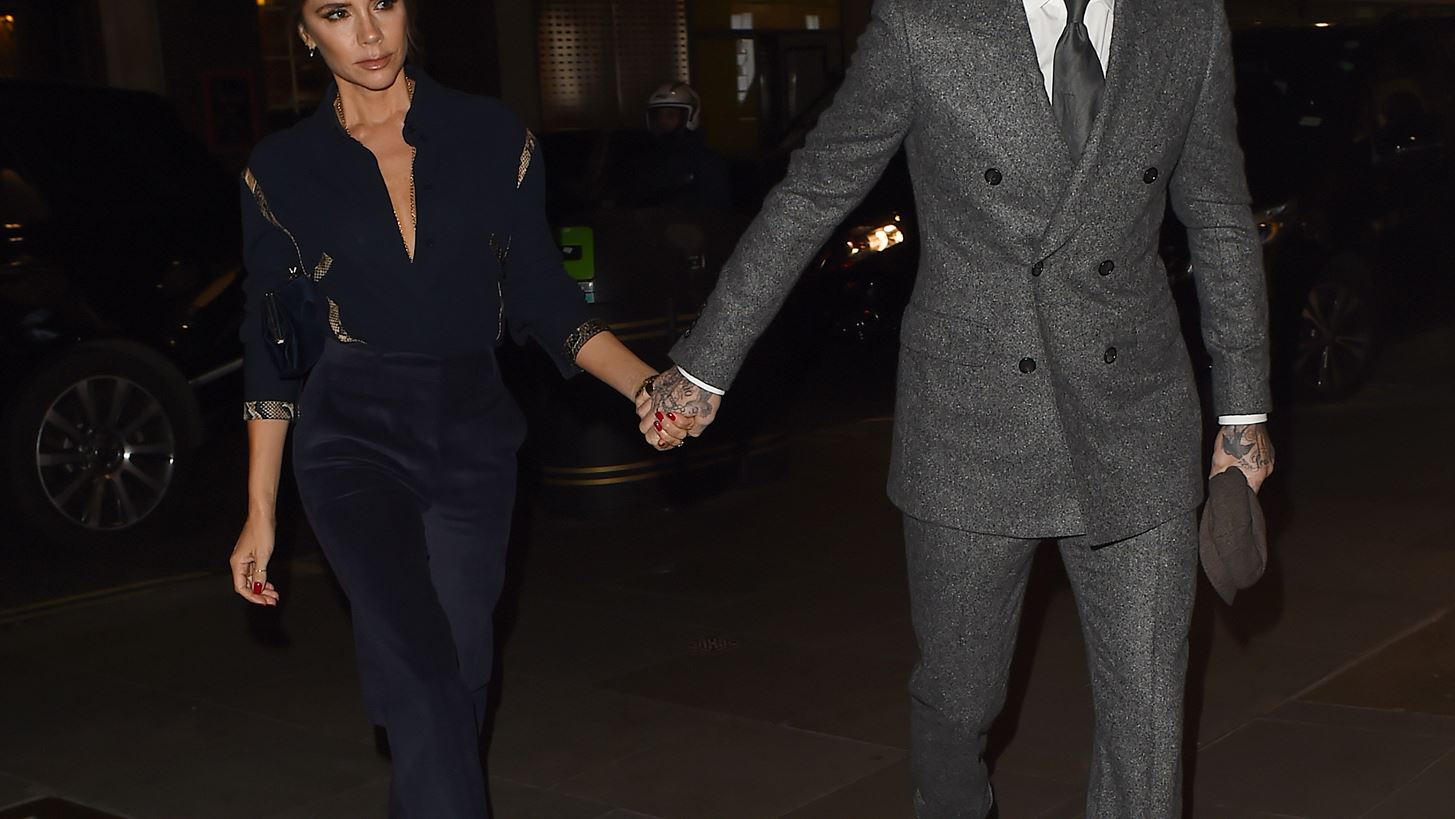 &#x397; Victoria Beckham &#x3B3;&#x3B9;&#x3CC;&#x3C1;&#x3C4;&#x3B1;&#x3C3;&#x3B5; &#x3C4;&#x3B1; &#x3B3;&#x3B5;&#x3BD;&#x3AD;&#x3B8;&#x3BB;&#x3B9;&#x3B1; &#x3C4;&#x3BF;&#x3C5; David &#x3BC;&#x3B5; &#x3AD;&#x3BD;&#x3B1; throwback &#x3C3;&#x3C4;&#x3B9;&#x3B3;&#x3BC;&#x3B9;&#x3CC;&#x3C4;&#x3C5;&#x3C0;&#x3BF;