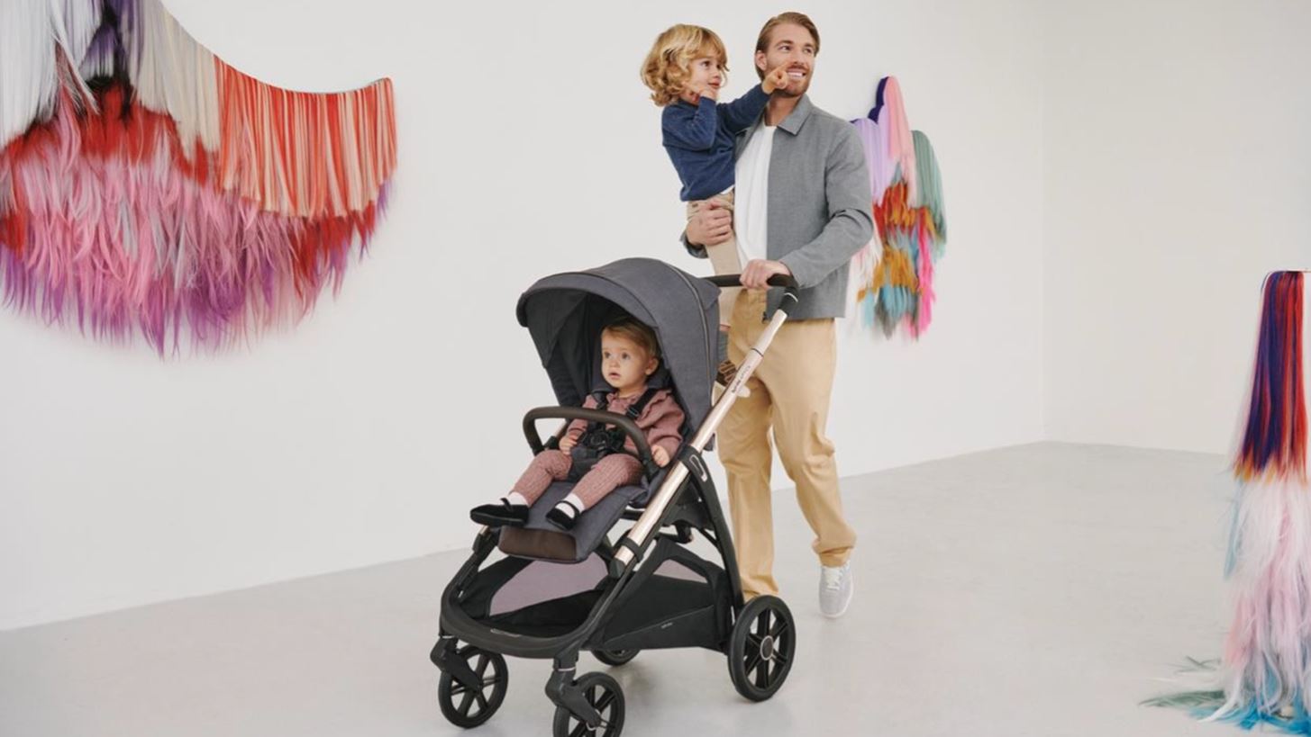 &#x397; Inglesina &#x3AD;&#x3BB;&#x3B1;&#x3B2;&#x3B5; &#x3C4;&#x3C1;&#x3B5;&#x3B9;&#x3C2; &#x3C3;&#x3B7;&#x3BC;&#x3B1;&#x3BD;&#x3C4;&#x3B9;&#x3BA;&#x3AD;&#x3C2; &#x3B4;&#x3B9;&#x3B1;&#x3BA;&#x3C1;&#x3AF;&#x3C3;&#x3B5;&#x3B9;&#x3C2; &#x3C3;&#x3C4;&#x3B1; &#x3B5;&#x3BB;&#x3BB;&#x3B7;&#x3BD;&#x3B9;&#x3BA;&#x3AC; &quot;Mother &amp; Baby Awards&quot; 2023