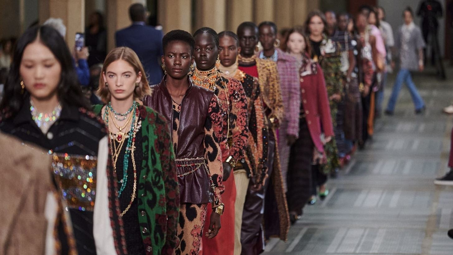 &#x397; Chanel &#x3C3;&#x3C4;&#x3BF; &#x39D;&#x3C4;&#x3B1;&#x3BA;&#x3AC;&#x3C1; | &#x397; &#x3C4;&#x3BF;&#x3BB;&#x3BC;&#x3B7;&#x3C1;&#x3AE; &#x3BA;&#x3B1;&#x3B9; &#x3B4;&#x3B9;&#x3B1;&#x3C6;&#x3BF;&#x3C1;&#x3B5;&#x3C4;&#x3B9;&#x3BA;&#x3AE; M&#xE9;tiers d&#x27;art 2022/23