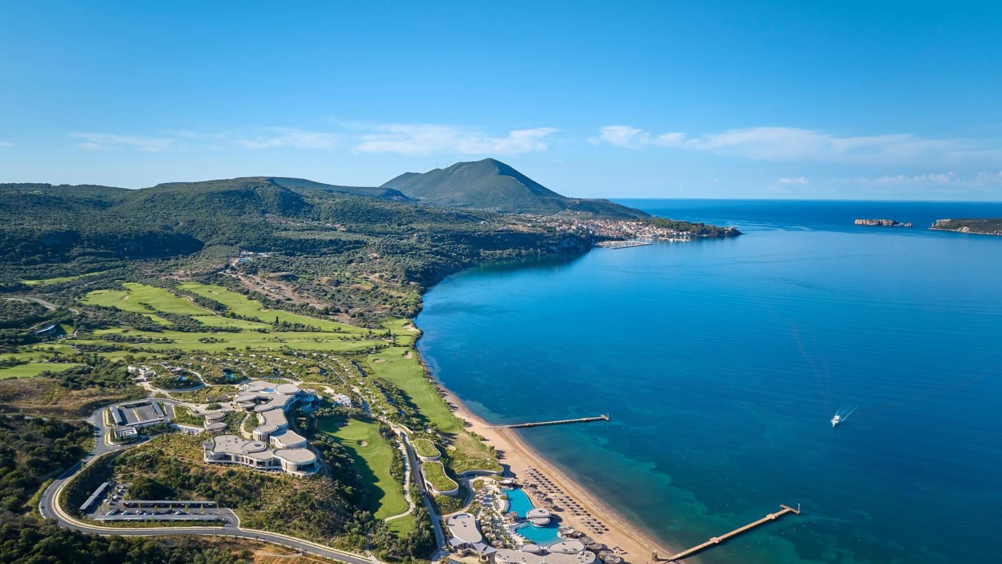 To Mandarin Oriental, Costa Navarino &#x3C5;&#x3C0;&#x3BF;&#x3B4;&#x3AD;&#x3C7;&#x3B5;&#x3C4;&#x3B1;&#x3B9; &#x3C4;&#x3B7; &#x3BD;&#x3AD;&#x3B1; &#x3C3;&#x3B5;&#x3B6;&#x3CC;&#x3BD; &#x3C3;&#x3C4;&#x3B9;&#x3C2; 10 &#x391;&#x3C0;&#x3C1;&#x3B9;&#x3BB;&#x3AF;&#x3BF;&#x3C5;