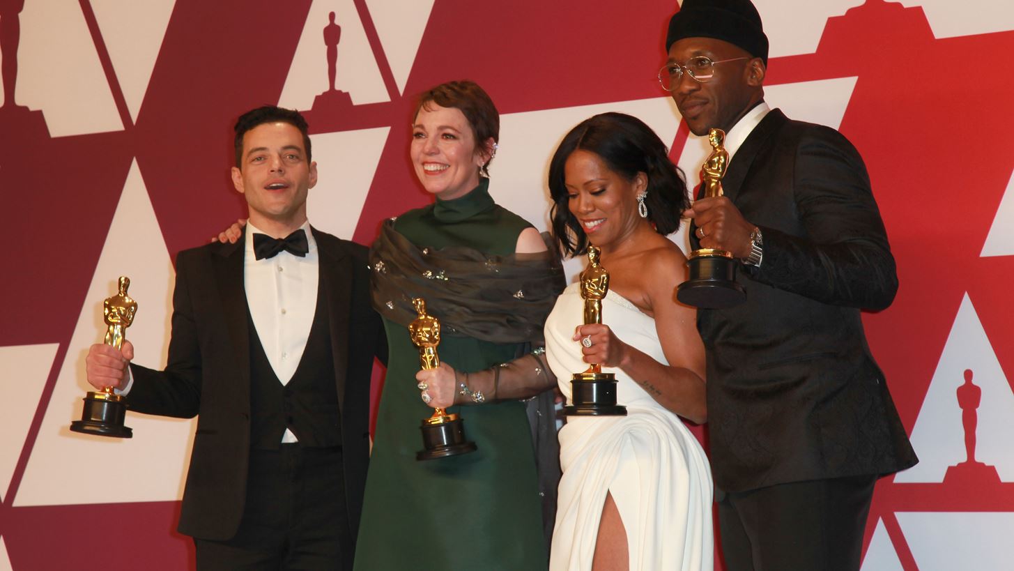 Oscars 2019: 6 &#x3C7;&#x3C1;&#x3C5;&#x3C3;&#x3AC; &#x3B1;&#x3B3;&#x3B1;&#x3BB;&#x3BC;&#x3B1;&#x3C4;&#x3AF;&#x3B4;&#x3B9;&#x3B1; &#x3C3;&#x3B5; 3 &#x3C4;&#x3B1;&#x3B9;&#x3BD;&#x3AF;&#x3B5;&#x3C2; &#x3C4;&#x3B7;&#x3C2; ODEON
