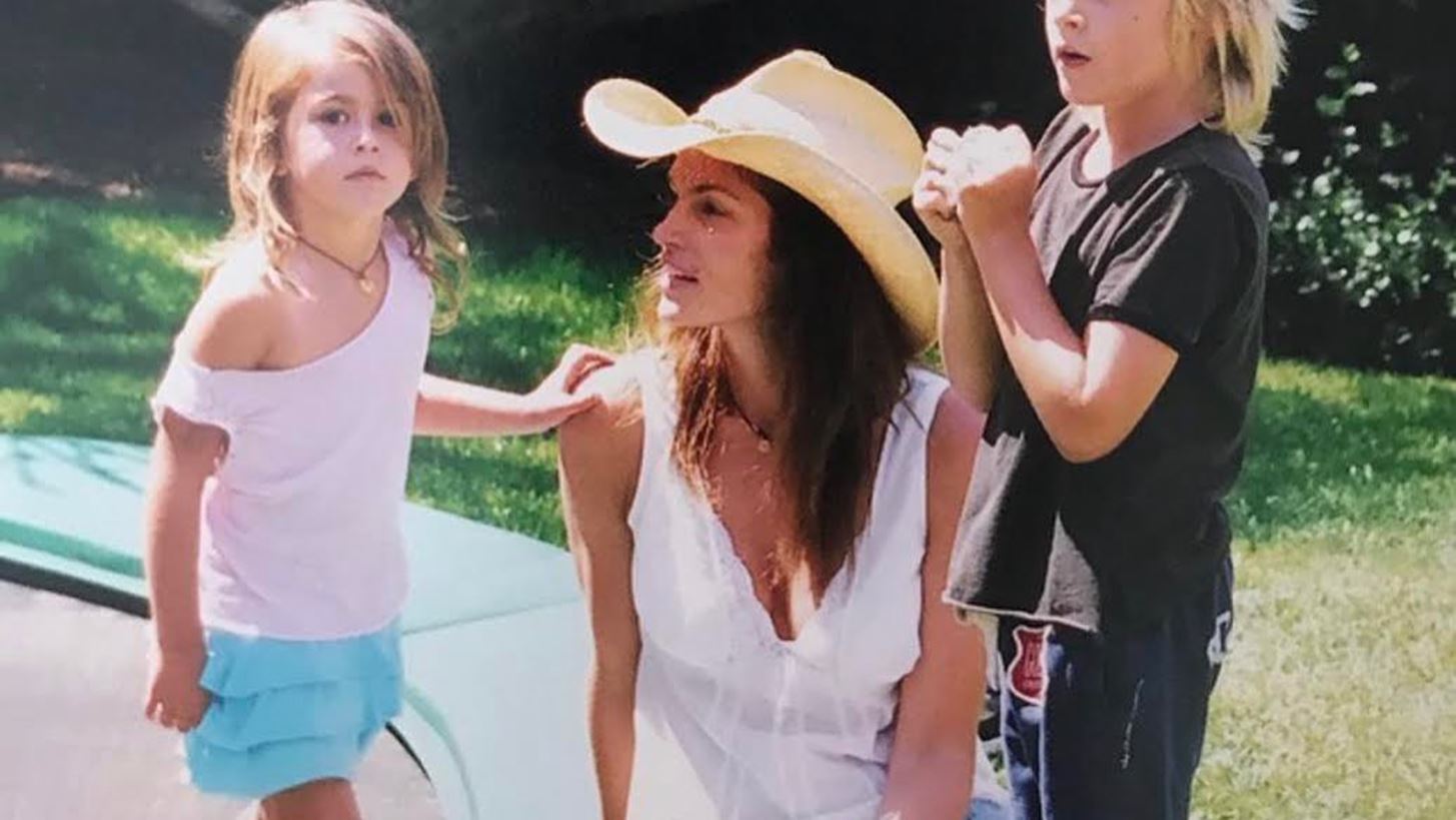 Mother&#x27;s Day: &#x39F;&#x3B9; &#x3BA;&#x3B1;&#x3BB;&#x3CD;&#x3C4;&#x3B5;&#x3C1;&#x3B5;&#x3C2; &#x3B1;&#x3BD;&#x3B1;&#x3C1;&#x3C4;&#x3AE;&#x3C3;&#x3B5;&#x3B9;&#x3C2; &#x3C4;&#x3C9;&#x3BD; celebrities &#x3C3;&#x3C4;&#x3BF; Instagram