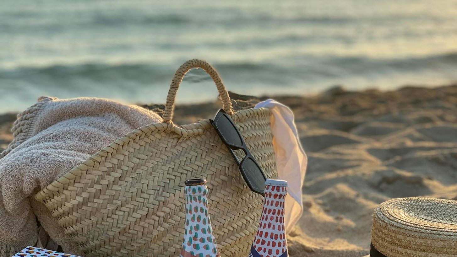 #WineDiaries: &#x391;&#x3C0;&#x3BF;&#x3BB;&#x3B1;&#x3BC;&#x3B2;&#x3AC;&#x3BD;&#x3BF;&#x3BD;&#x3C4;&#x3B1;&#x3C2; &#x3AD;&#x3BD;&#x3B1; &#x3BC;&#x3B1;&#x3B3;&#x3B9;&#x3BA;&#x3CC; &#x3B7;&#x3BB;&#x3B9;&#x3BF;&#x3B2;&#x3B1;&#x3C3;&#x3AF;&#x3BB;&#x3B5;&#x3BC;&#x3B1;, &#x3AD;&#x3BD;&#x3B1; &#x3B1;&#x3B3;&#x3B1;&#x3C0;&#x3B7;&#x3BC;&#x3AD;&#x3BD;&#x3BF; &#x3B2;&#x3B9;&#x3B2;&#x3BB;&#x3AF;&#x3BF;, &#x3AD;&#x3BD;&#x3B1; &#x3C5;&#x3C0;&#x3AD;&#x3C1;&#x3BF;&#x3C7;&#x3BF; &#x3C4;&#x3B1;&#x3BE;&#x3AF;&#x3B4;&#x3B9;... &#x3C3;&#x3C4;&#x3B9;&#x3B3;&#x3BC;&#x3AD;&#x3C2;