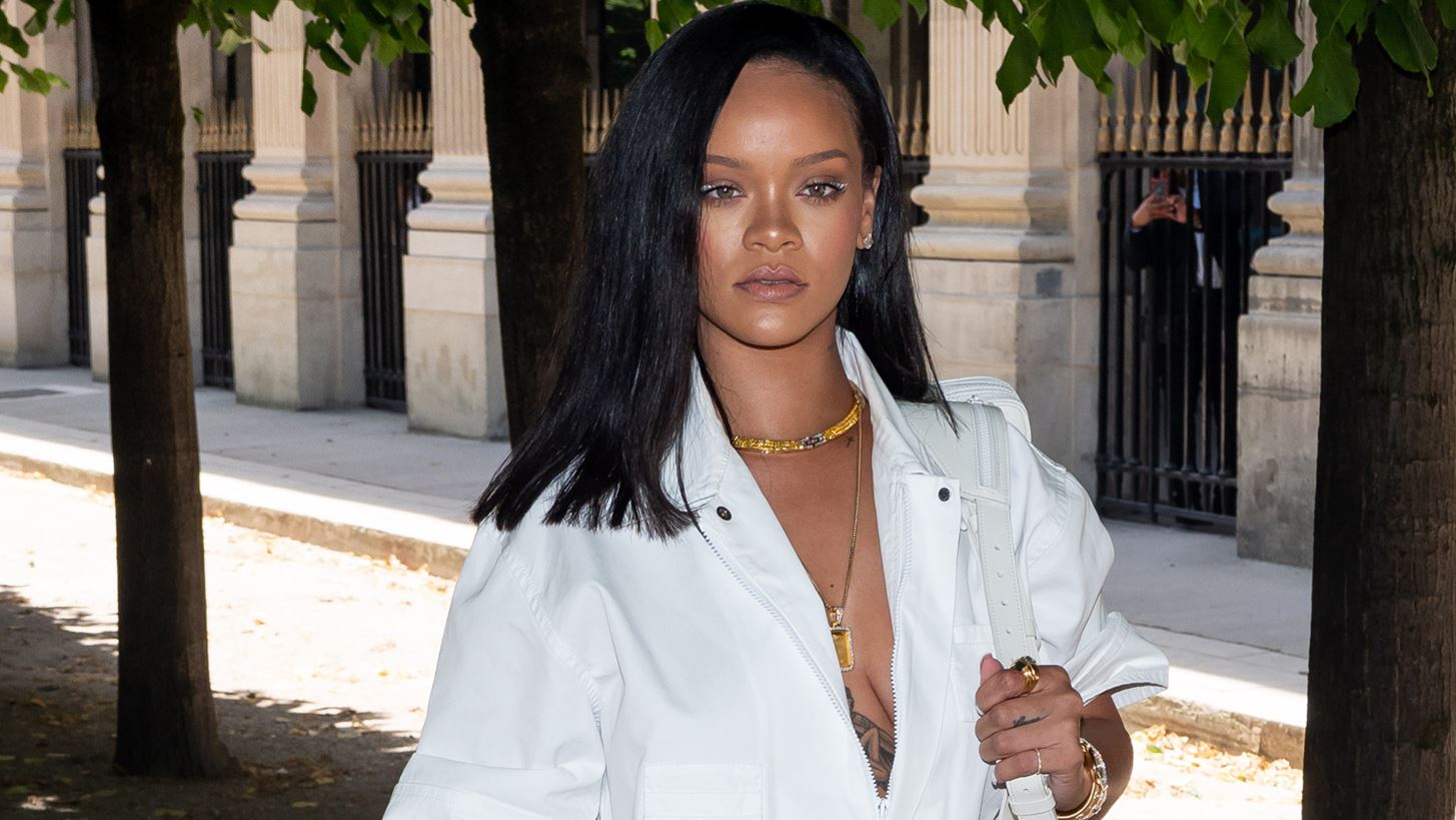 Total-white: &#x397; &#x3C4;&#x3AC;&#x3C3;&#x3B7; &#x3C0;&#x3BF;&#x3C5; &#x3B1;&#x3B3;&#x3B1;&#x3C0;&#x3BF;&#x3CD;&#x3BD; &#x3BF;&#x3B9; celebrities &#x3C4;&#x3CE;&#x3C1;&#x3B1;