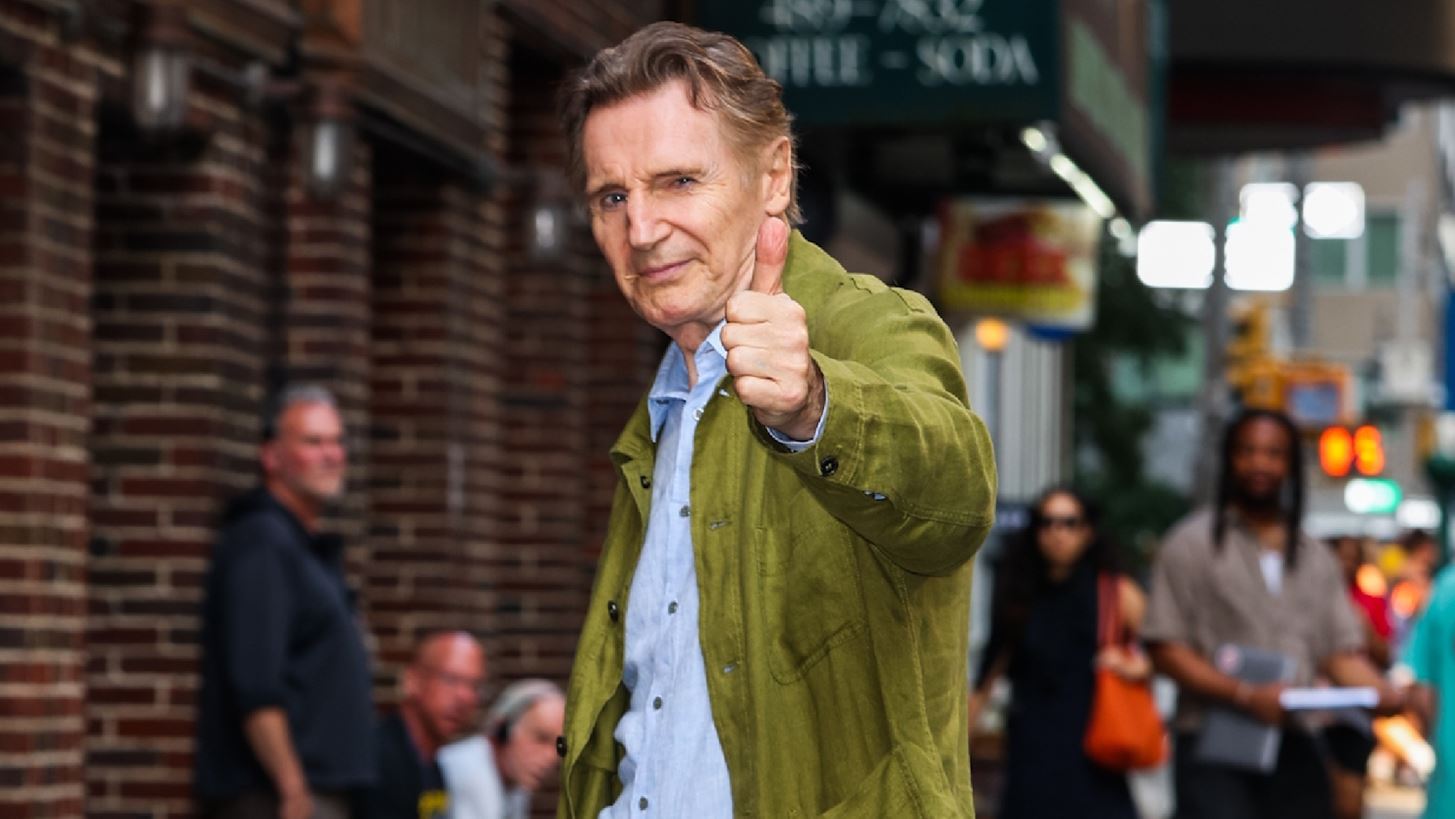 &#x39F; Liam Neeson &#x3B3;&#x3AF;&#x3BD;&#x3B5;&#x3C4;&#x3B1;&#x3B9; viral &#x3B3;&#x3B9;&#x3B1; &#x3C4;&#x3B7;&#x3BD; &#x3B1;&#x3C0;&#x3C1;&#x3BF;&#x3C3;&#x3B4;&#x3CC;&#x3BA;&#x3B7;&#x3C4;&#x3B7; &#x3B1;&#x3C0;&#x3AC;&#x3BD;&#x3C4;&#x3B7;&#x3C3;&#x3AE; &#x3C4;&#x3BF;&#x3C5; &#x3C3;&#x3C4;&#x3B7;&#x3BD; &#x3B5;&#x3C1;&#x3CE;&#x3C4;&#x3B7;&#x3C3;&#x3B7; &quot;&#x3A4;&#x3B9; &#x3B5;&#x3AF;&#x3BD;&#x3B1;&#x3B9; &#x3C4;&#x3BF; Labubu;&quot;
