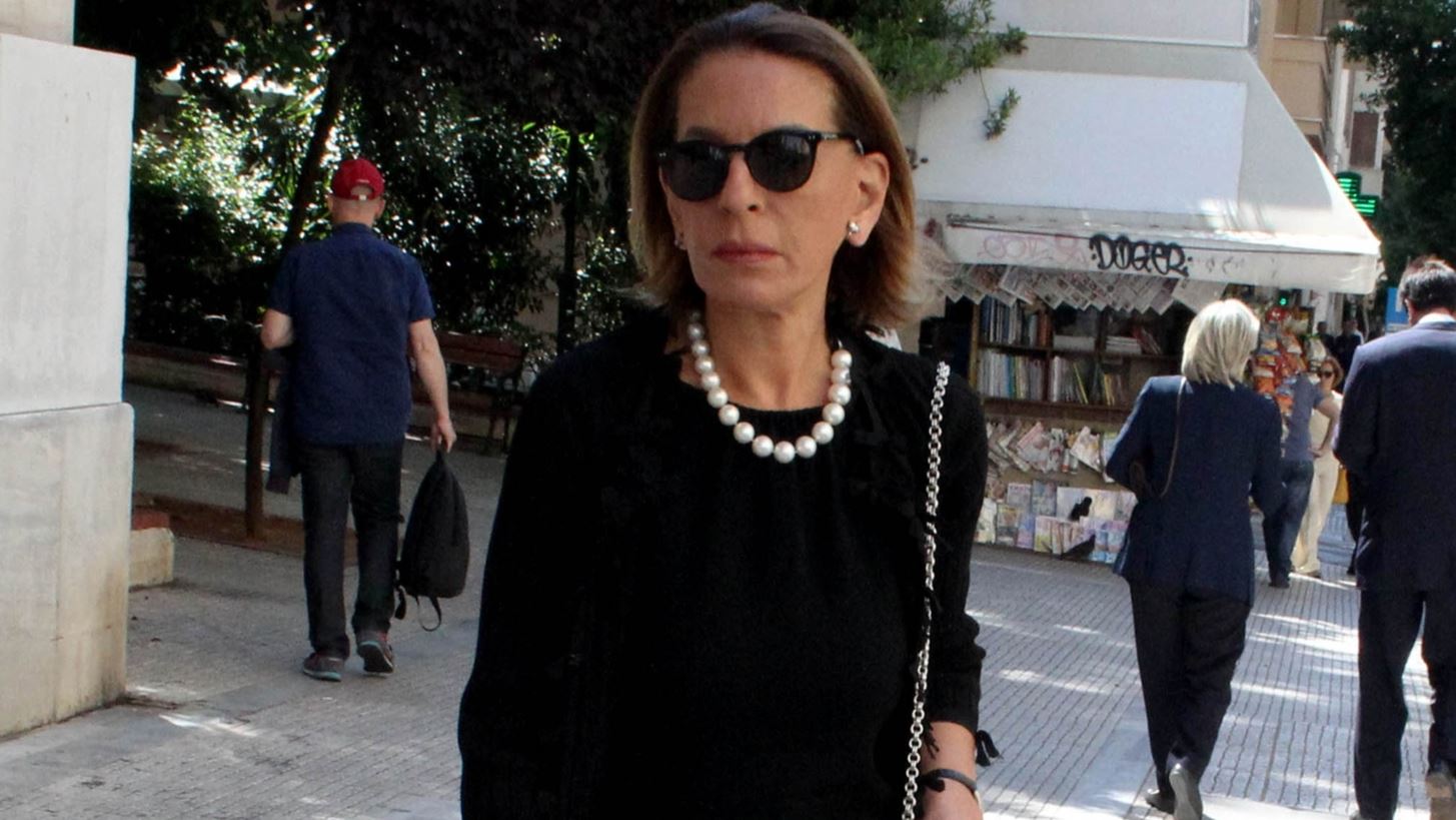&#x397; &#x38C;&#x3BB;&#x3B3;&#x3B1; &#x3A4;&#x3C1;&#x3AD;&#x3BC;&#x3B7; &#x3BC;&#x3B5; boucl&#xE9; &#x3C3;&#x3B1;&#x3BA;&#x3AC;&#x3BA;&#x3B9; &#x3BA;&#x3B1;&#x3B9; &#x3BC;&#x3C0;&#x3B5;&#x3B6; &#x3C0;&#x3B1;&#x3BD;&#x3C4;&#x3B5;&#x3BB;&#x3CC;&#x3BD;&#x3B9; &#x3C3;&#x3C4;&#x3B7;&#x3BD; &#x3B7;&#x3BC;&#x3B5;&#x3C1;&#x3AF;&#x3B4;&#x3B1; &quot;Women Who Dare&quot;