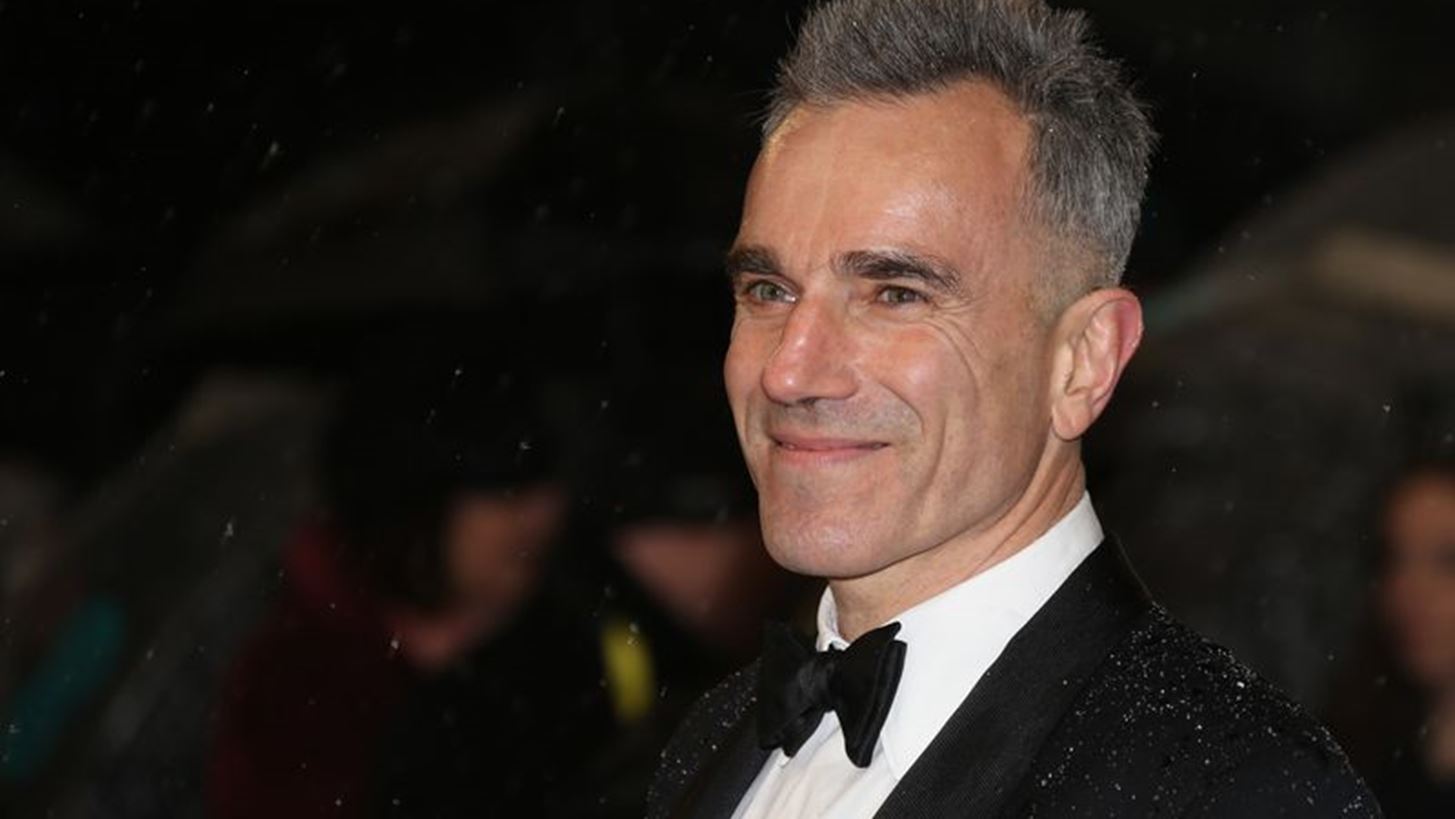 &#x39F; Daniel Day-Lewis &#x3B5;&#x3B3;&#x3BA;&#x3B1;&#x3C4;&#x3B1;&#x3BB;&#x3B5;&#x3AF;&#x3C0;&#x3B5;&#x3B9; &#x3BF;&#x3C1;&#x3B9;&#x3C3;&#x3C4;&#x3B9;&#x3BA;&#x3AC; &#x3C4;&#x3B7;&#x3BD; &#x3C5;&#x3C0;&#x3BF;&#x3BA;&#x3C1;&#x3B9;&#x3C4;&#x3B9;&#x3BA;&#x3AE;