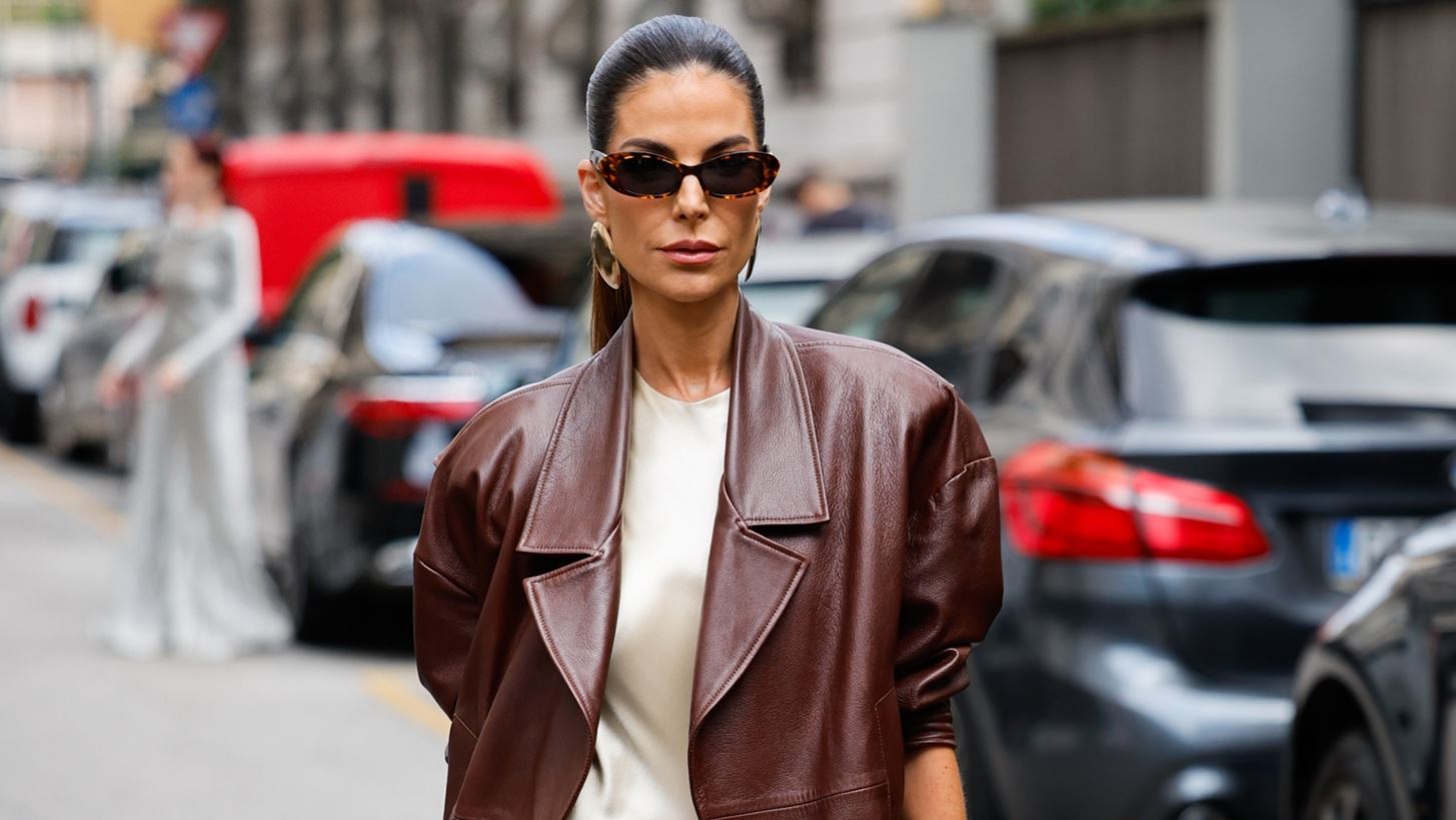 Satin Dream | Οι πιο κομψοί τρόποι για να προσθέσεις το πολυτελές ύφασμα στα festive looks σου