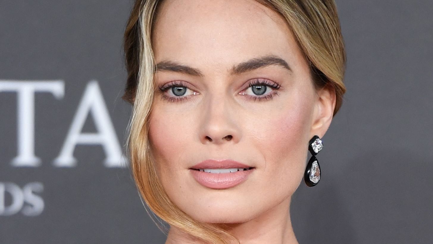 Margot Robbie | &#x393;&#x3AD;&#x3BD;&#x3BD;&#x3B7;&#x3C3;&#x3B5; &#x3C4;&#x3BF; &#x3C0;&#x3C1;&#x3CE;&#x3C4;&#x3BF; &#x3C4;&#x3B7;&#x3C2; &#x3C0;&#x3B1;&#x3B9;&#x3B4;&#x3AF; &#x3BC;&#x3B5; &#x3C4;&#x3BF;&#x3BD; Tom Ackerly