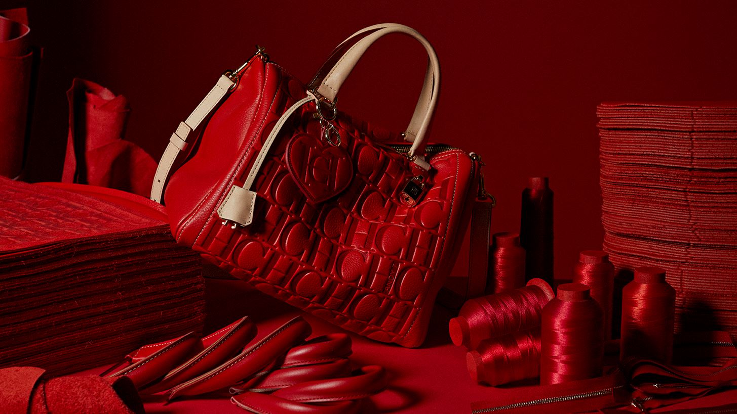 Heart for Hope | &#x39F; &#x3BF;&#x3AF;&#x3BA;&#x3BF;&#x3C2; Carolina Herrera &#x3C3;&#x3C4;&#x3B7;&#x3C1;&#x3AF;&#x3B6;&#x3B5;&#x3B9; &#x3CC;&#x3C3;&#x3BF;&#x3C5;&#x3C2; &#x3AD;&#x3C7;&#x3BF;&#x3C5;&#x3BD; &#x3C0;&#x3BB;&#x3B7;&#x3B3;&#x3B5;&#x3AF; &#x3B1;&#x3C0;&#x3CC; &#x3C4;&#x3B7;&#x3BD; &#x3C0;&#x3B1;&#x3BD;&#x3B4;&#x3B7;&#x3BC;&#x3AF;&#x3B1;