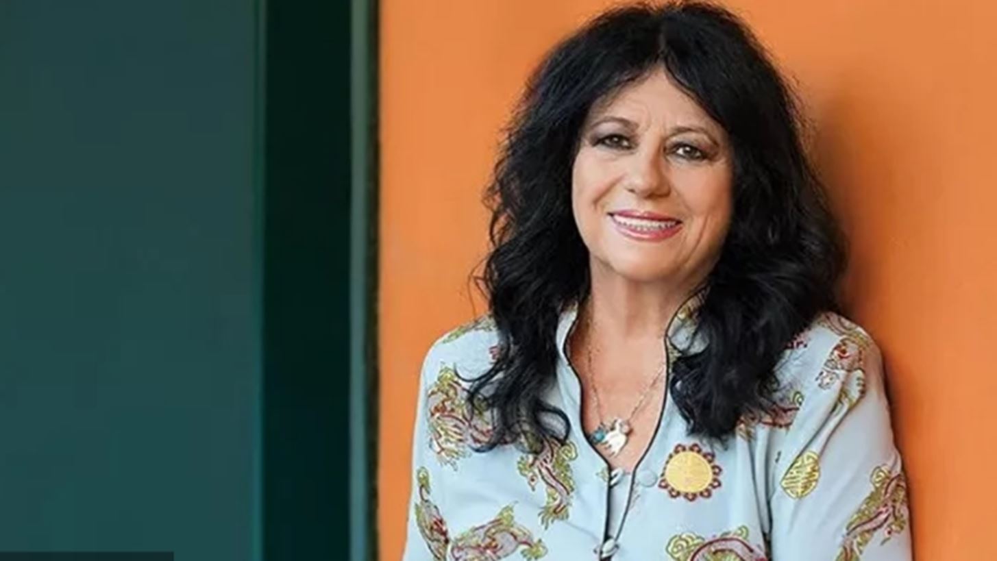 "Λουλού" | Μια προσωπική ιστορία αγάπης από την Άννα Βαγενά