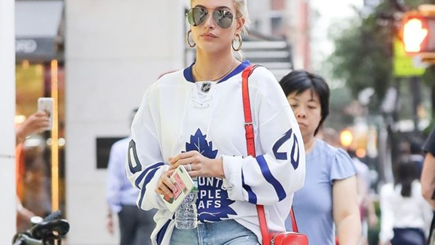 Hailey Baldwin-Karlie Kloss: &#x3A0;&#x3BF;&#x3CD; &#x3C4;&#x3B9;&#x3C2; &#x3B5;&#x3BD;&#x3C4;&#x3CC;&#x3C0;&#x3B9;&#x3C3;&#x3B5; &#x3BF; &#x3C6;&#x3C9;&#x3C4;&#x3BF;&#x3B3;&#x3C1;&#x3B1;&#x3C6;&#x3B9;&#x3BA;&#x3CC;&#x3C2; &#x3C6;&#x3B1;&#x3BA;&#x3CC;&#x3C2;;