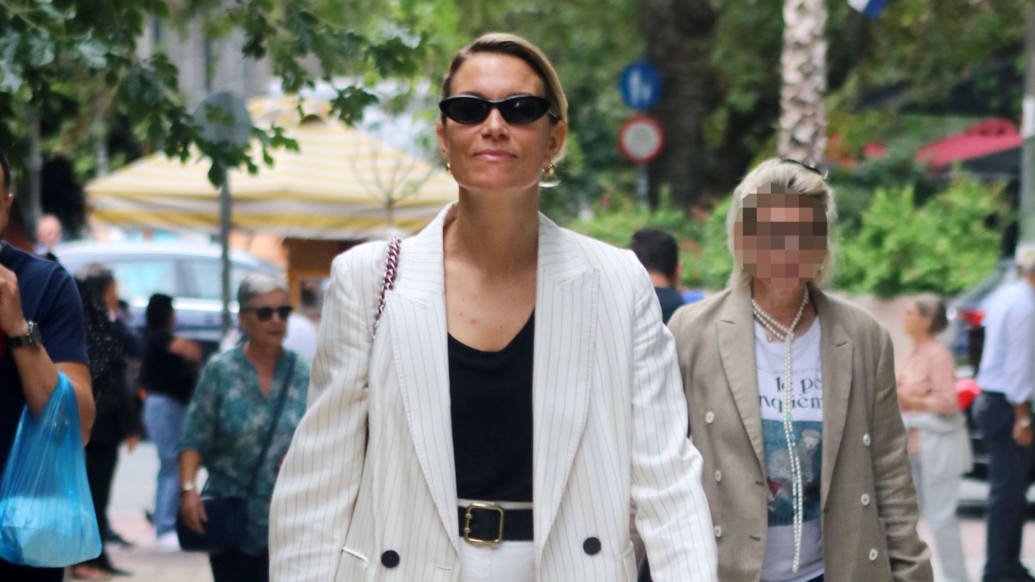 &#x39F; &#x3C0;&#x3B9;&#x3BF; chic &#x3C4;&#x3C1;&#x3CC;&#x3C0;&#x3BF;&#x3C2; &#x3B3;&#x3B9;&#x3B1; &#x3BD;&#x3B1; &#x3C6;&#x3BF;&#x3C1;&#x3AD;&#x3C3;&#x3B5;&#x3B9;&#x3C2; &#x3C4;&#x3BF; &#x3BB;&#x3B5;&#x3C5;&#x3BA;&#x3CC; T-shirt &#x3C3;&#x3B5; &#x3B2;&#x3C1;&#x3B1;&#x3B4;&#x3B9;&#x3BD;&#x3AE; &#x3AD;&#x3BE;&#x3BF;&#x3B4;&#x3BF; &#x3C3;&#x3CD;&#x3BC;&#x3C6;&#x3C9;&#x3BD;&#x3B1; &#x3BC;&#x3B5; &#x3C4;&#x3B7; &#x392;&#x3AF;&#x3BA;&#x3C5; &#x39A;&#x3B1;&#x3B3;&#x3B9;&#x3AC;