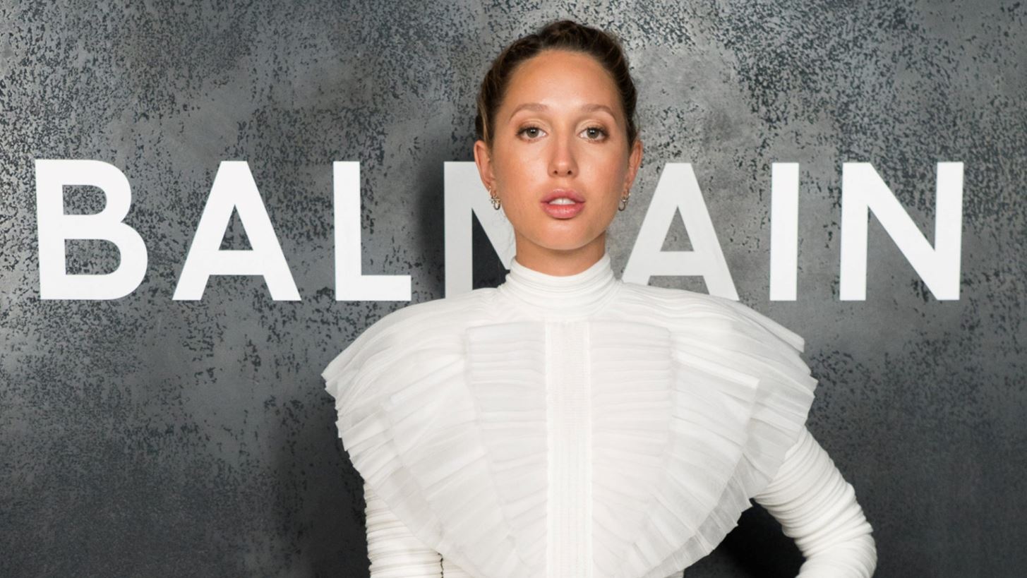 &#x3A4;&#x3BF; look &#x3C4;&#x3B7;&#x3C2; &#x39C;&#x3B1;&#x3C1;&#x3AF;&#x3B1;&#x3C2; &#x39F;&#x3BB;&#x3C5;&#x3BC;&#x3C0;&#x3AF;&#x3B1;&#x3C2; &#x3C3;&#x3C4;&#x3B7;&#x3BD; &#x3B1;&#x3C0;&#x3BF;&#x3C6;&#x3BF;&#x3AF;&#x3C4;&#x3B7;&#x3C3;&#x3B7; &#x3C4;&#x3BF;&#x3C5; &#x3B1;&#x3B4;&#x3B5;&#x3C1;&#x3C6;&#x3BF;&#x3CD; &#x3C4;&#x3B7;&#x3C2; &#x3B5;&#x3AF;&#x3BD;&#x3B1;&#x3B9; &#x3B9;&#x3B4;&#x3B1;&#x3BD;&#x3B9;&#x3BA;&#x3CC; &#x3B3;&#x3B9;&#x3B1; &#x3BC;&#x3AF;&#x3B1; girly &#x3BA;&#x3B1;&#x3BB;&#x3BF;&#x3BA;&#x3B1;&#x3B9;&#x3C1;&#x3B9;&#x3BD;&#x3AE; &#x3B5;&#x3BC;&#x3C6;&#x3AC;&#x3BD;&#x3B9;&#x3C3;&#x3B7;