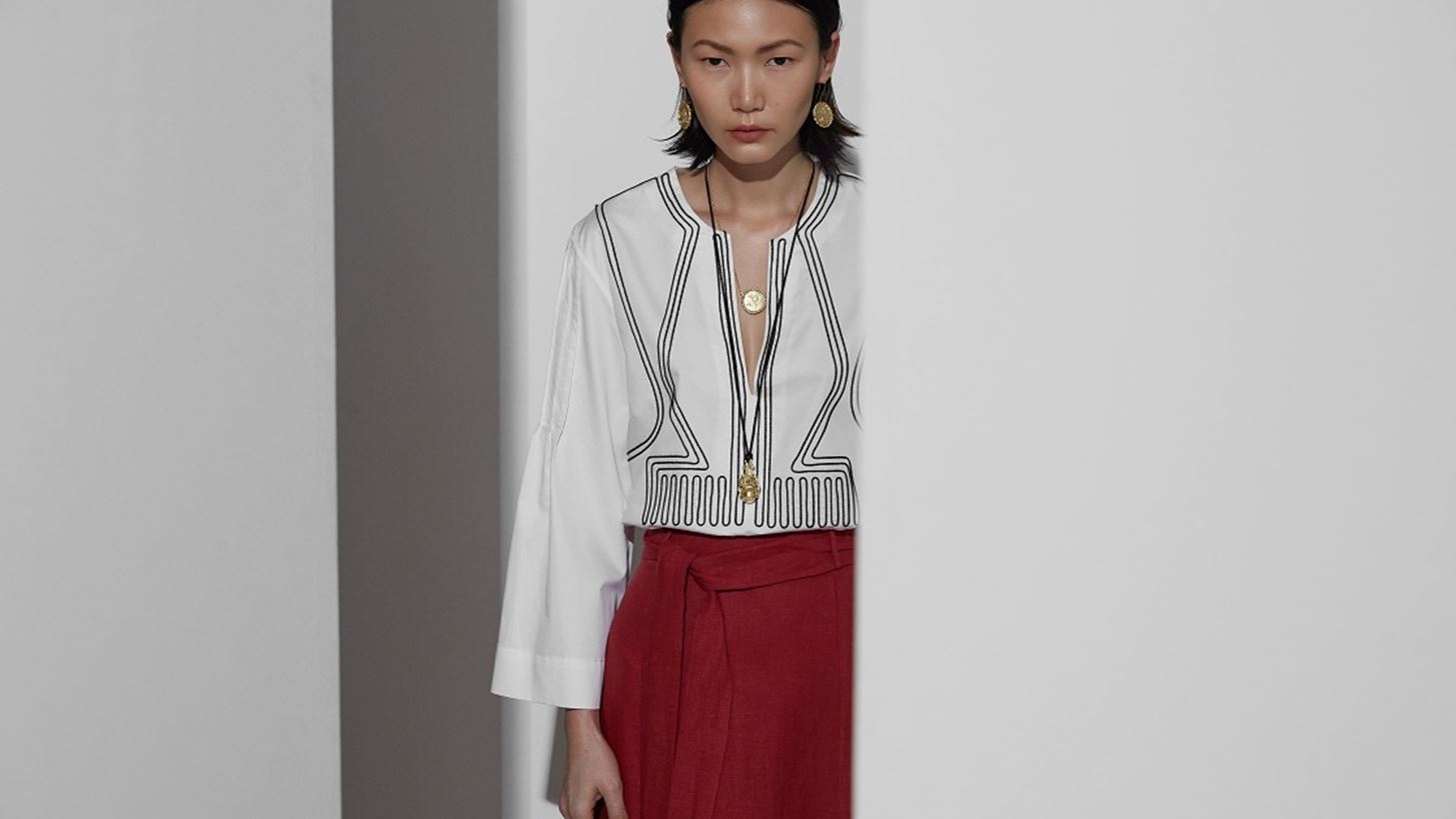 Bouboulina | H capsule &#x3C3;&#x3C5;&#x3BB;&#x3BB;&#x3BF;&#x3B3;&#x3AE; &#x3C4;&#x3B7;&#x3C2; Ancient Kallos &#x3C4;&#x3B9;&#x3BC;&#x3AC; &#x3C4;&#x3B7; &#x3B3;&#x3C5;&#x3BD;&#x3B1;&#x3B9;&#x3BA;&#x3B5;&#x3AF;&#x3B1; &#x3C5;&#x3C0;&#x3AD;&#x3C1;&#x3BF;&#x3C7;&#x3AE;